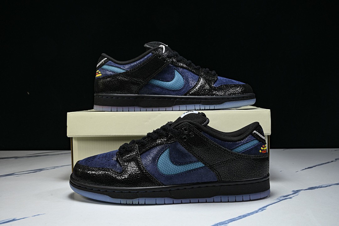 NK SBXDunk Low ProBluetile Skateboards IQ1323-001