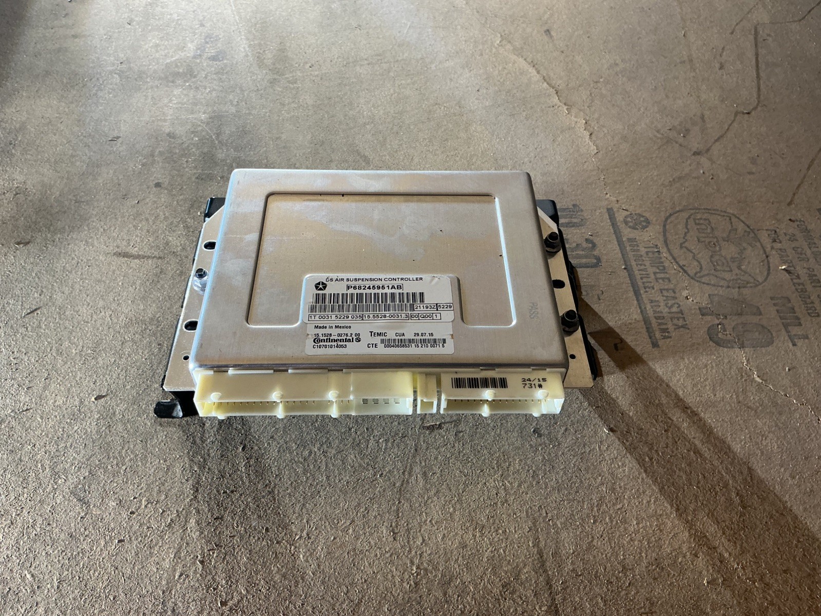2014-2018 Dodge RAM 1500 Air RideSuspension Control Module Unit P68245951AB OEM 2014-2018 Dodge RAM 1500 Air RideSuspension Control Module Unit P68245951AB OEM