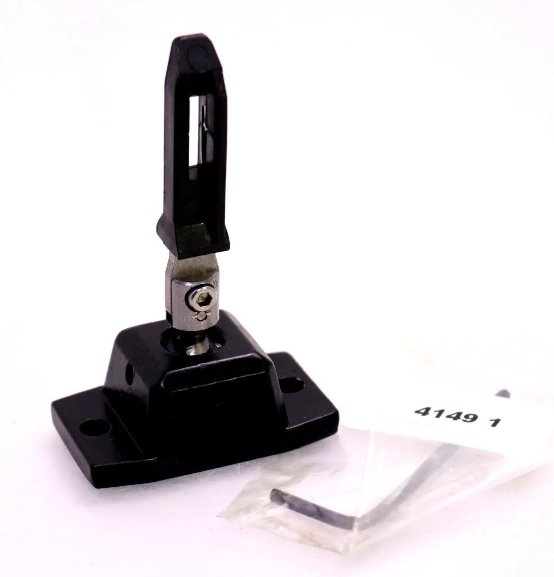 NEW BANNER SI-QM-SMFA SENSOR ACTUATOR 48562. *FREE SHIPPING*. EB NEW BANNER SI-QM-SMFA SENSOR ACTUATOR 48562. *FREE SHIPPING*. EB