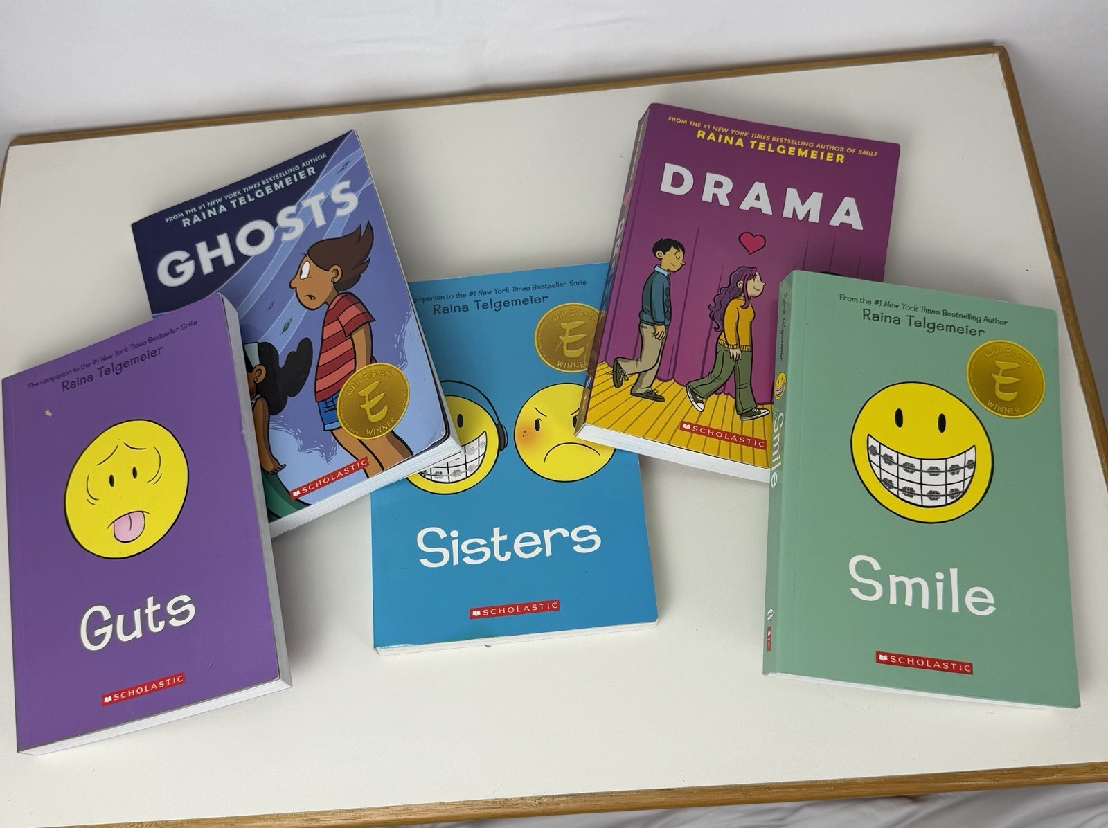 Raina Telgemeier 5 Book Lot Smile Sisters Guts Drama Ghosts Graphic Novels