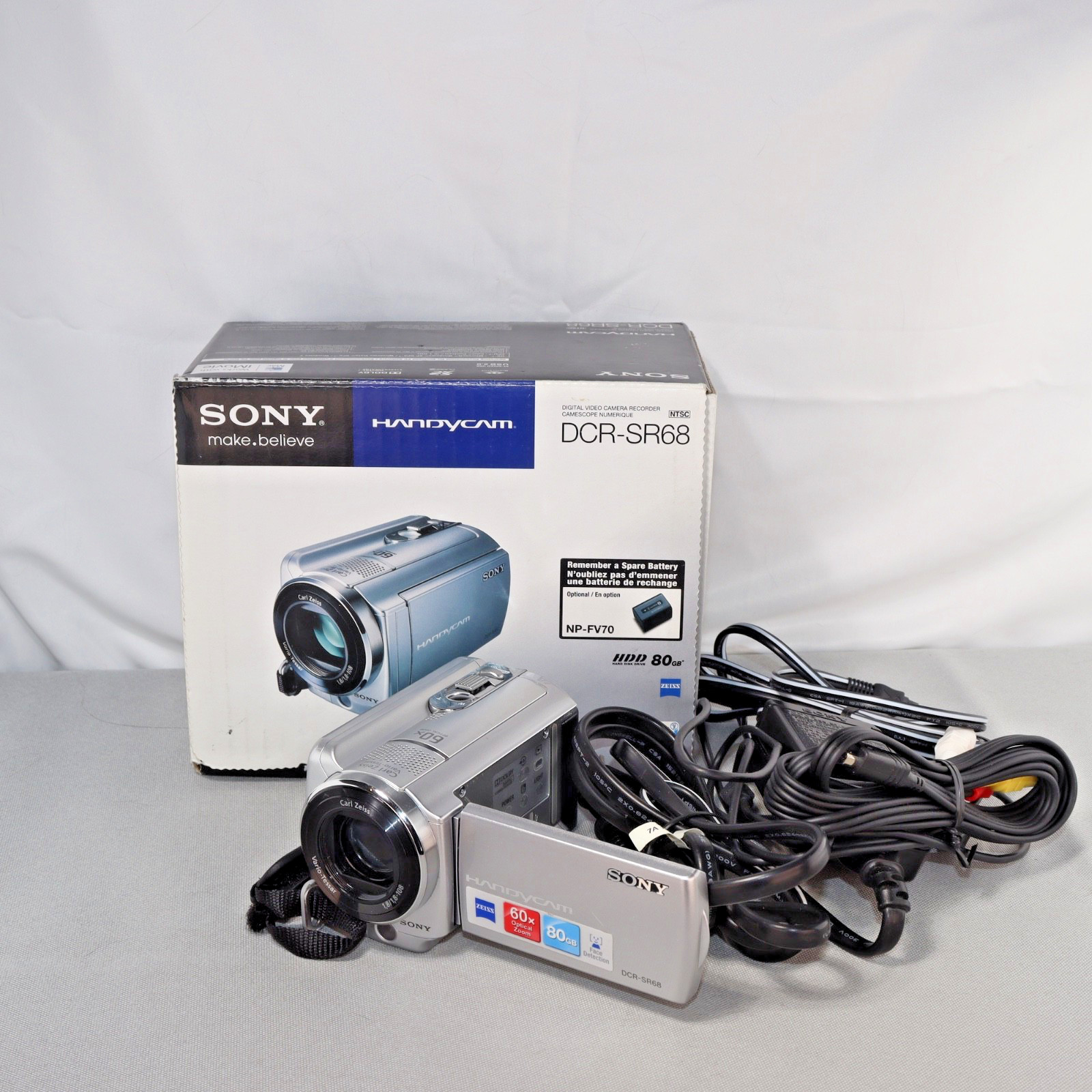 Sony Handycam DCR-SR68 Silver Camcorder 80GB *VERY GOOD* Kit W BOX