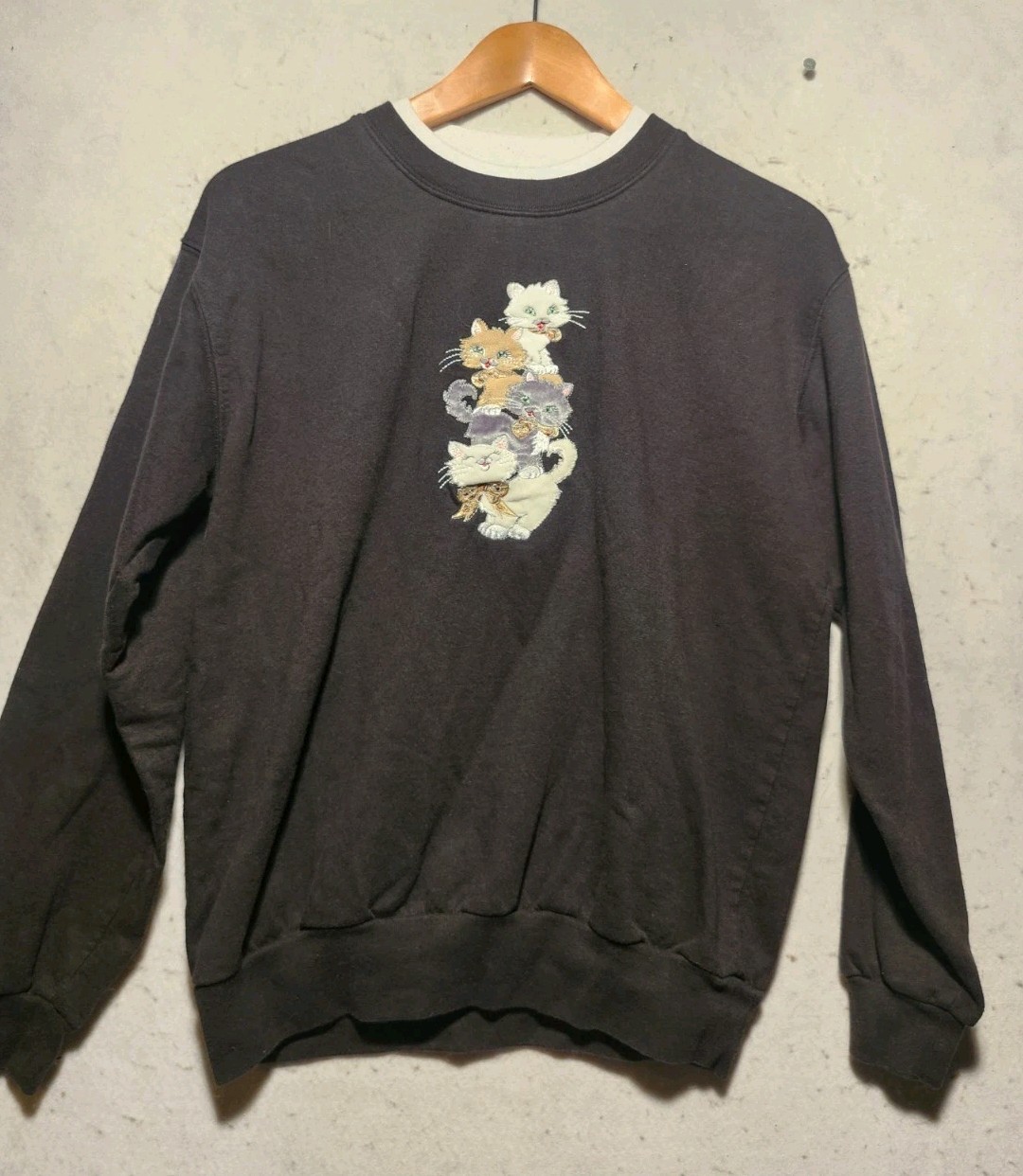 Vintage Stacked Cat Crewneck Women\'s Med Black Grandma Cozy Kittens Kittycat Vintage Stacked Cat Crewneck Women\'s Med Black Grandma Cozy Kittens Kittycat