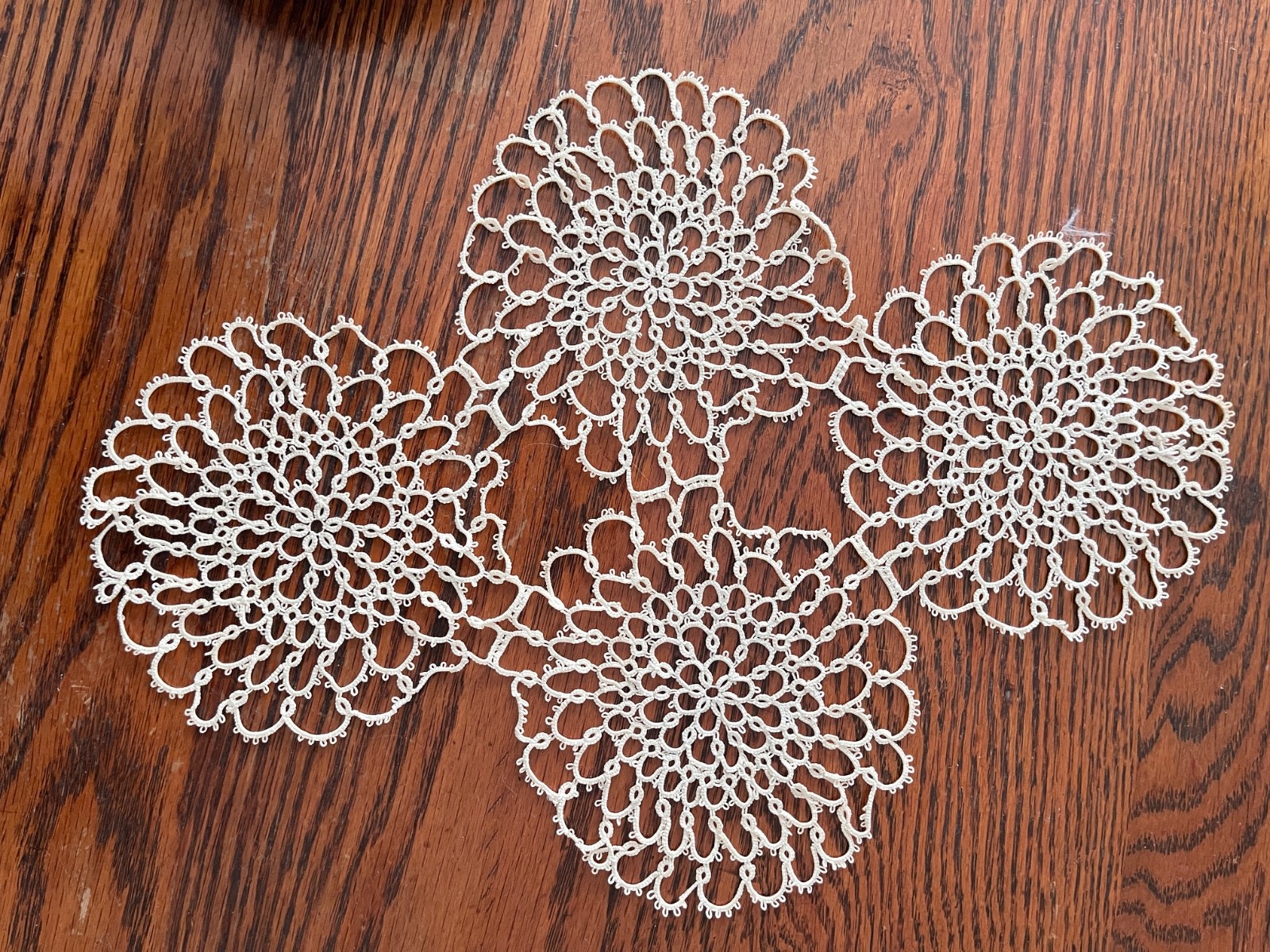 Vintage Hand Tatted Lace Floral Panel | Intricate Handmade Needle Tatting Vintage Hand Tatted Lace Floral Panel | Intricate Handmade Needle Tatting