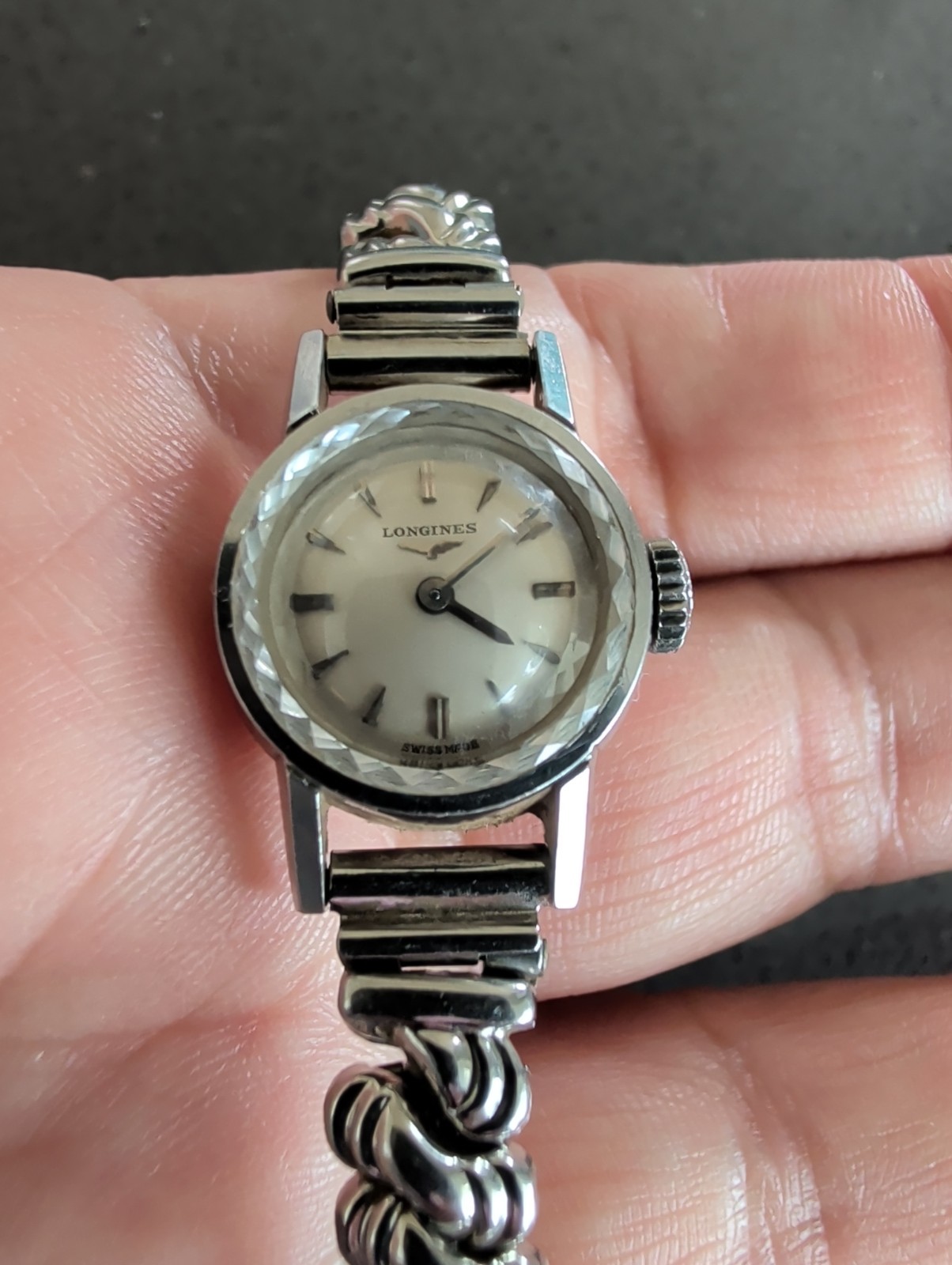Vintage Longines Women's Dress Watch Manual Wind Works Great Silver Tone W59 Vintage Longines Women's Dress Watch Manual Wind Works Great Silver Tone W59