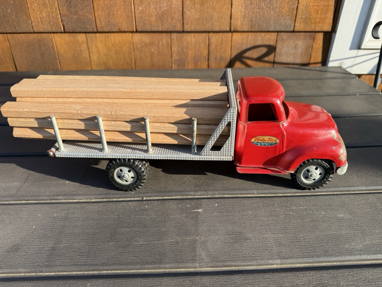 Vintage Tonka Original 1954 Lumber Truck w/interchangeable Bed. Good Condition Vintage Tonka Original 1954 Lumber Truck w/interchangeable Bed. Good Condition