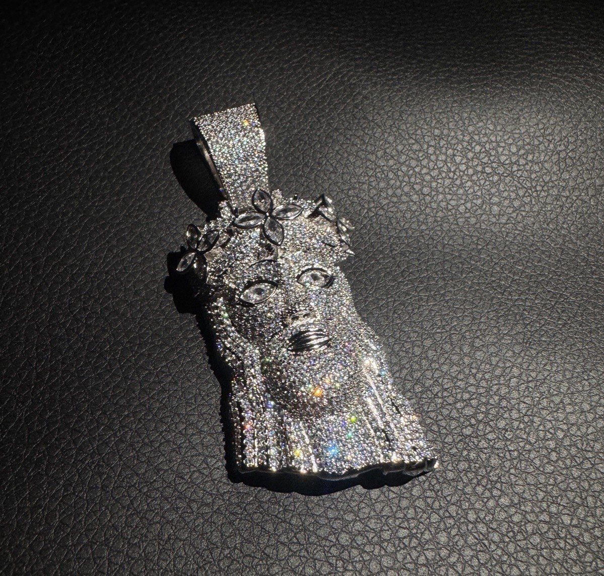 VVS Moissanite Style Bussdown Jesus Piece CZ Iced Out Flooded Hip Hop Rapper VVS Moissanite Style Bussdown Jesus Piece CZ Iced Out Flooded Hip Hop Rapper