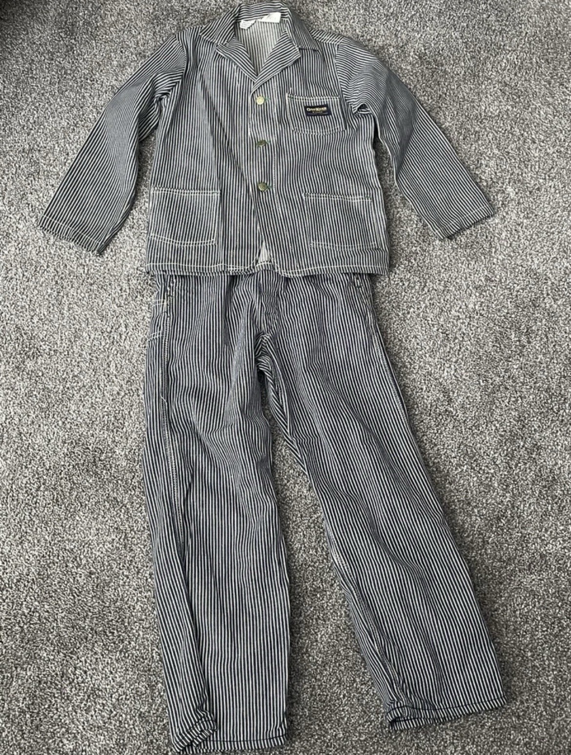 Vintage Osh Kosh B’Gosh Overalls Union Made Striped Denim Kids YOUTH Set Rare Vintage Osh Kosh B’Gosh Overalls Union Made Striped Denim Kids YOUTH Set Rare