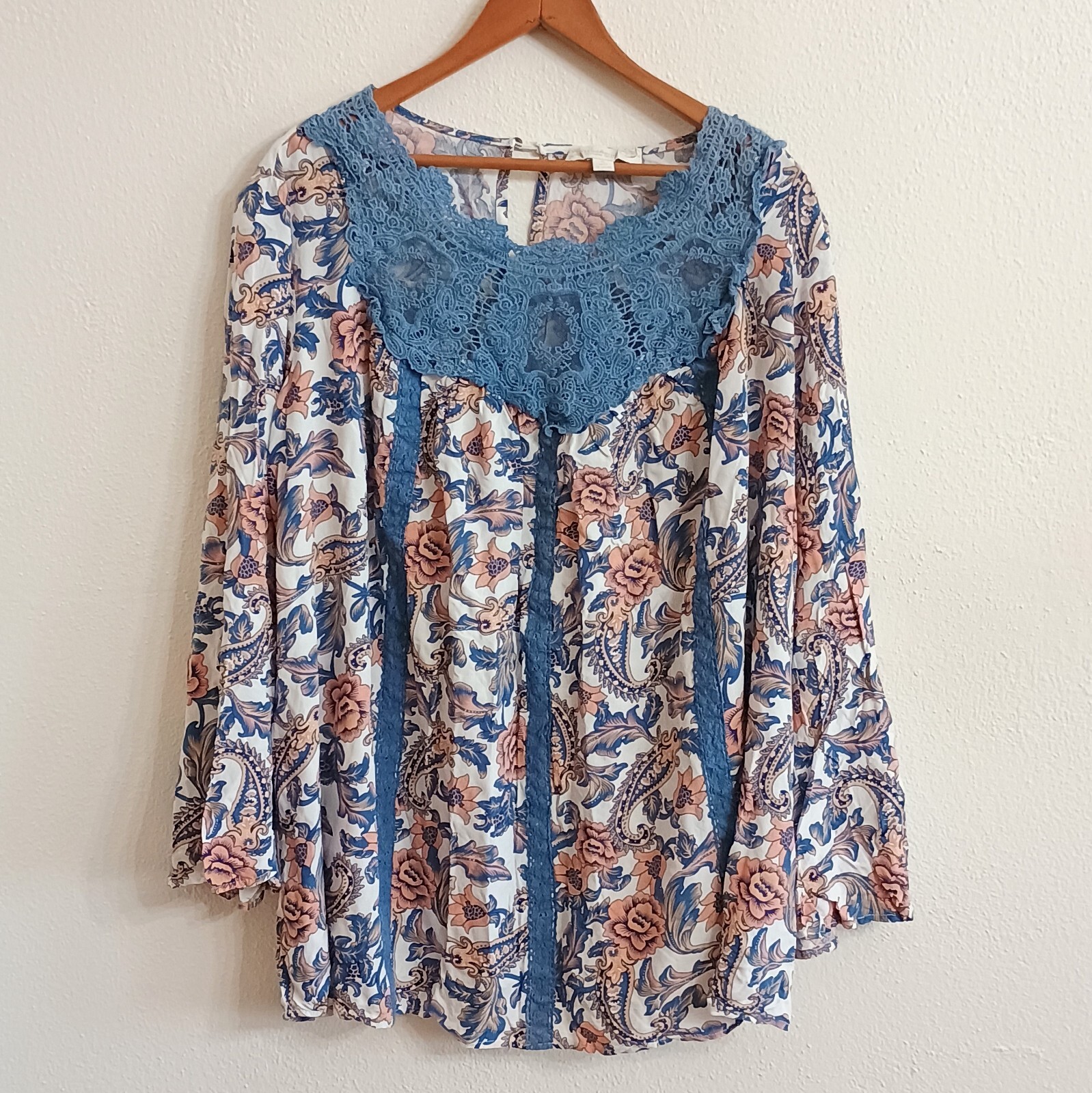 Weekend Suzanne Betro Boho Top Blouse Blue Pink Floral Womens XL Weekend Suzanne Betro Boho Top Blouse Blue Pink Floral Womens XL