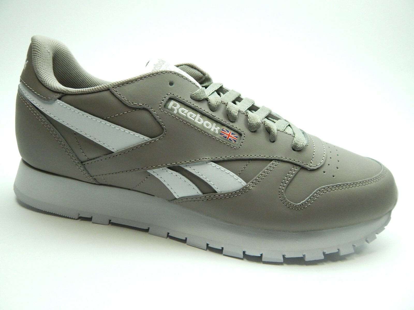 REEBOK CL LTHR FY9402 BOUGRY WHITE MEN SHOES SIZE 10.5 REEBOK CL LTHR FY9402 BOUGRY WHITE MEN SHOES SIZE 10.5