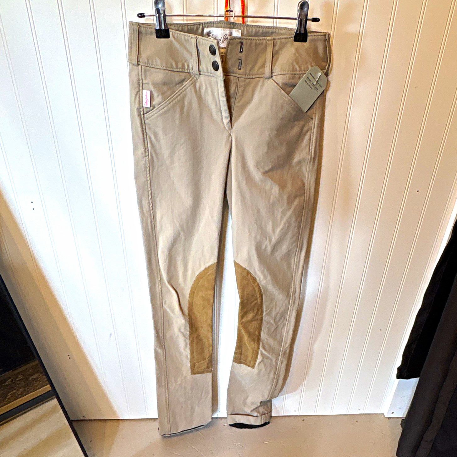 The Tailored Sportsman Child/Youth Knee Patch Breeches Beige Leather Size 14 The Tailored Sportsman Child/Youth Knee Patch Breeches Beige Leather Size 14