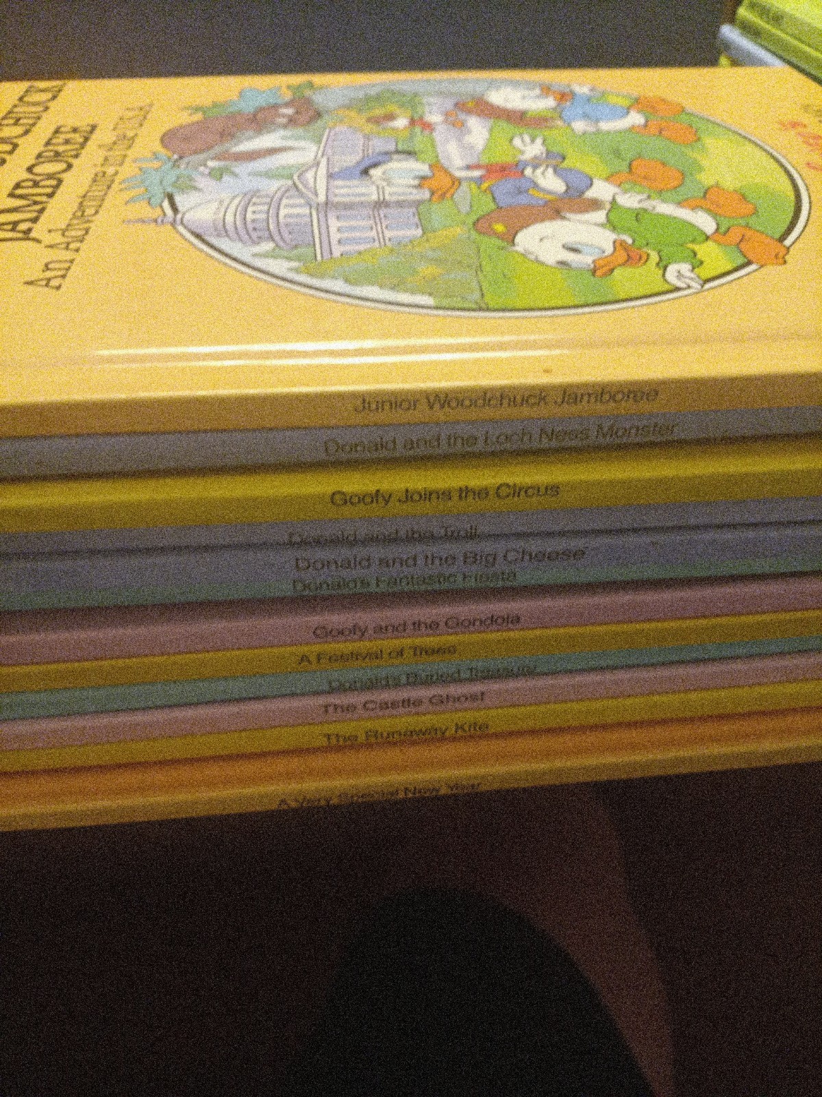 DISNEY\'S IT\'S A SMALL WORLD LIBRARY BOOK SET HARDBACK 24 DISNEY\'S IT\'S A SMALL WORLD LIBRARY BOOK SET HARDBACK 24