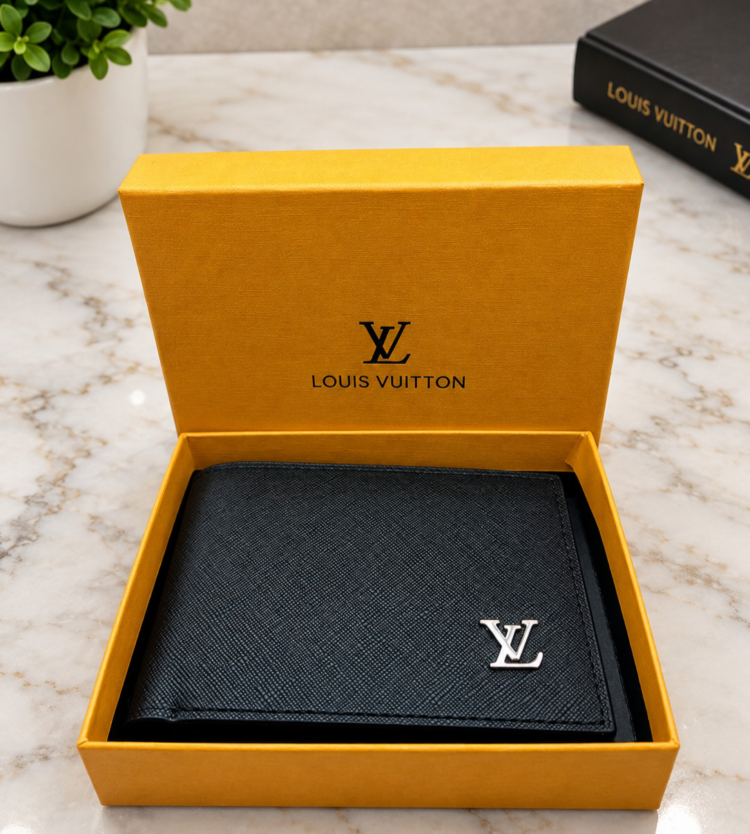 Refurbished Rare Black Leather Silver Logo Design Men\'s Bifold Wallet w-Gift Box Refurbished Rare Black Leather Silver Logo Design Men\'s Bifold Wallet w-Gift Box