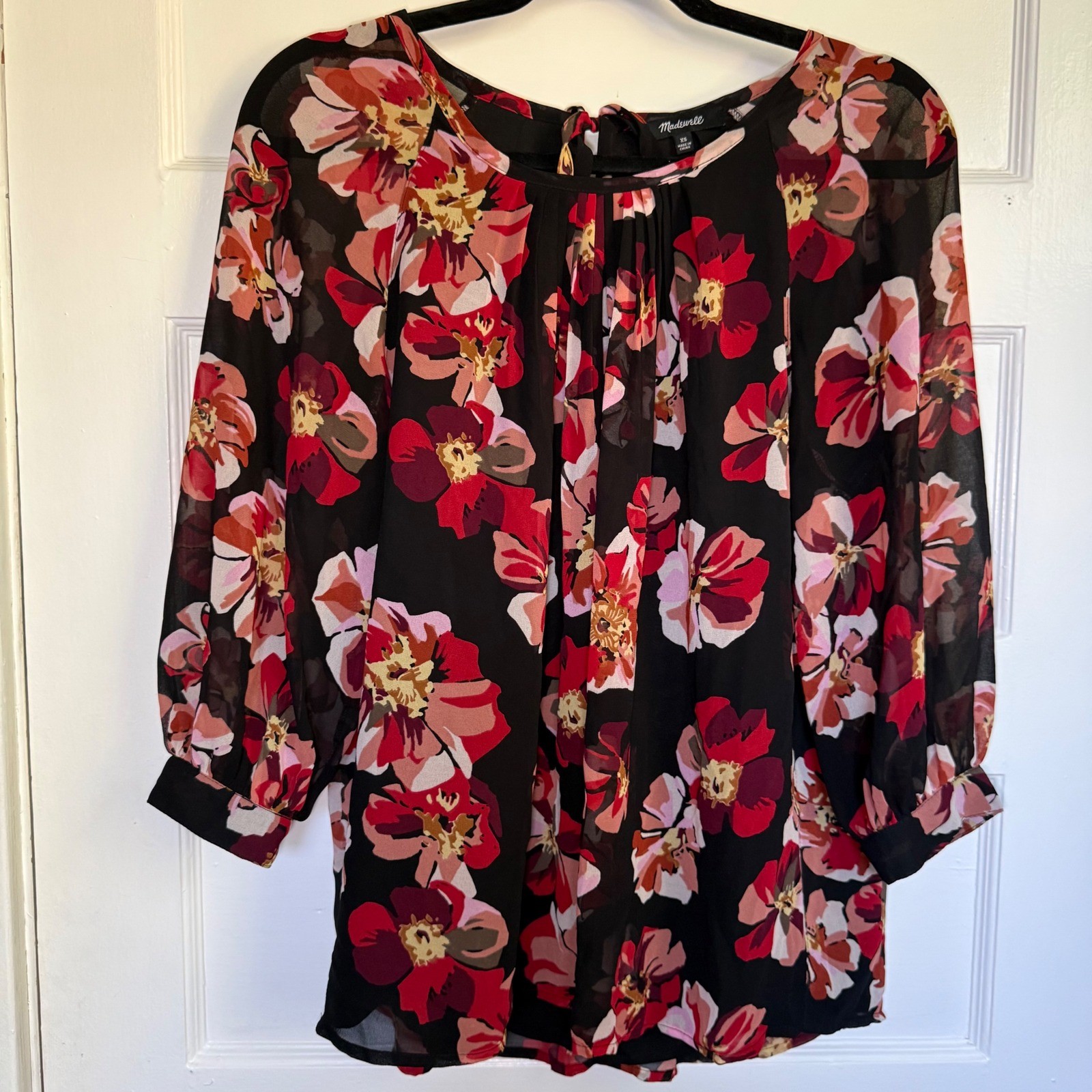 Madewell Floral Pleated Tie Back Blouse Red Black Sheer Balloon Sleeve K0211 XS Madewell Floral Pleated Tie Back Blouse Red Black Sheer Balloon Sleeve K0211 XS