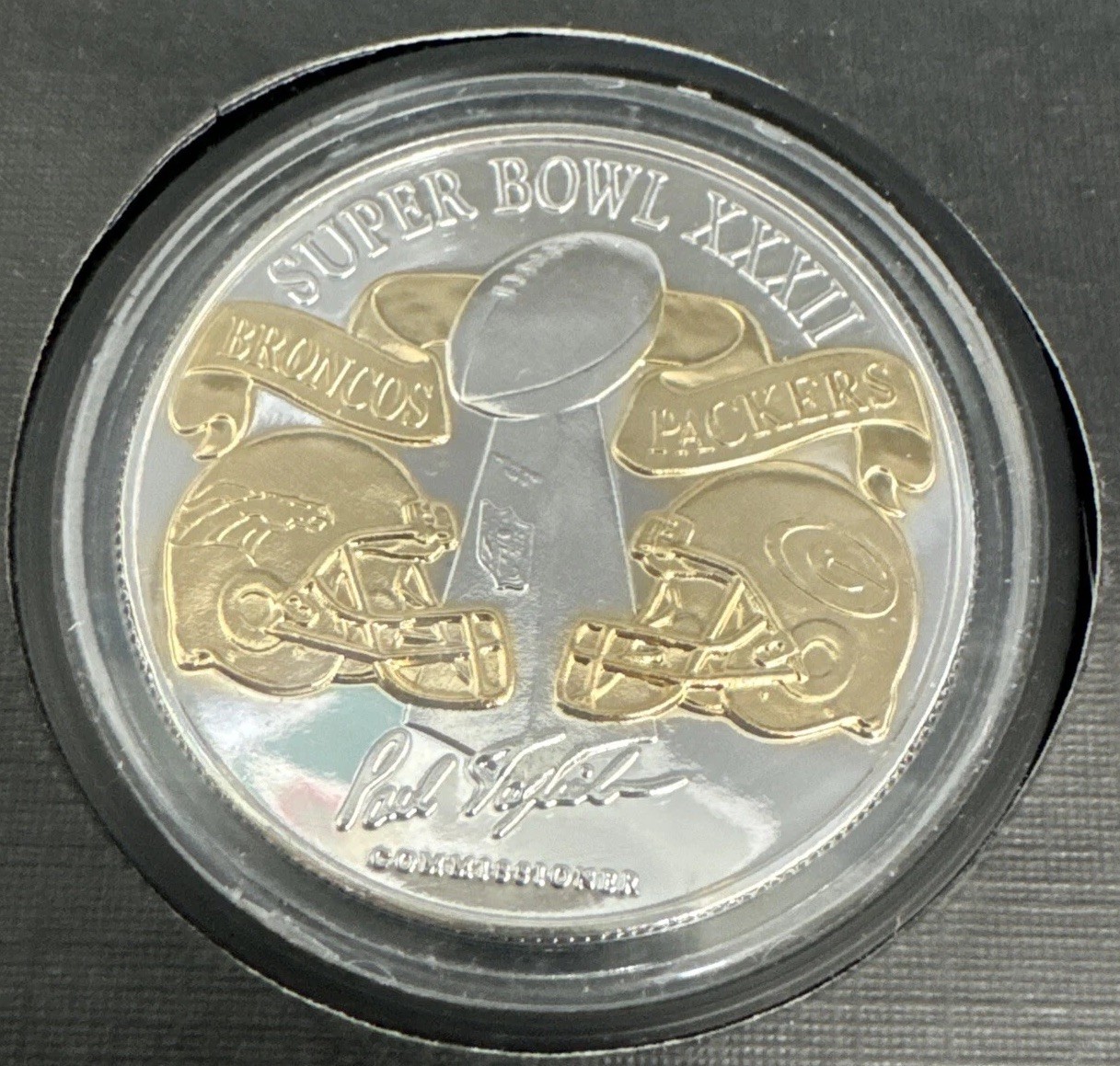 Super Bowl XXXII NFL 2-tone .999 Football Balfour Canada Flip Coin COA #4615 Super Bowl XXXII NFL 2-tone .999 Football Balfour Canada Flip Coin COA #4615