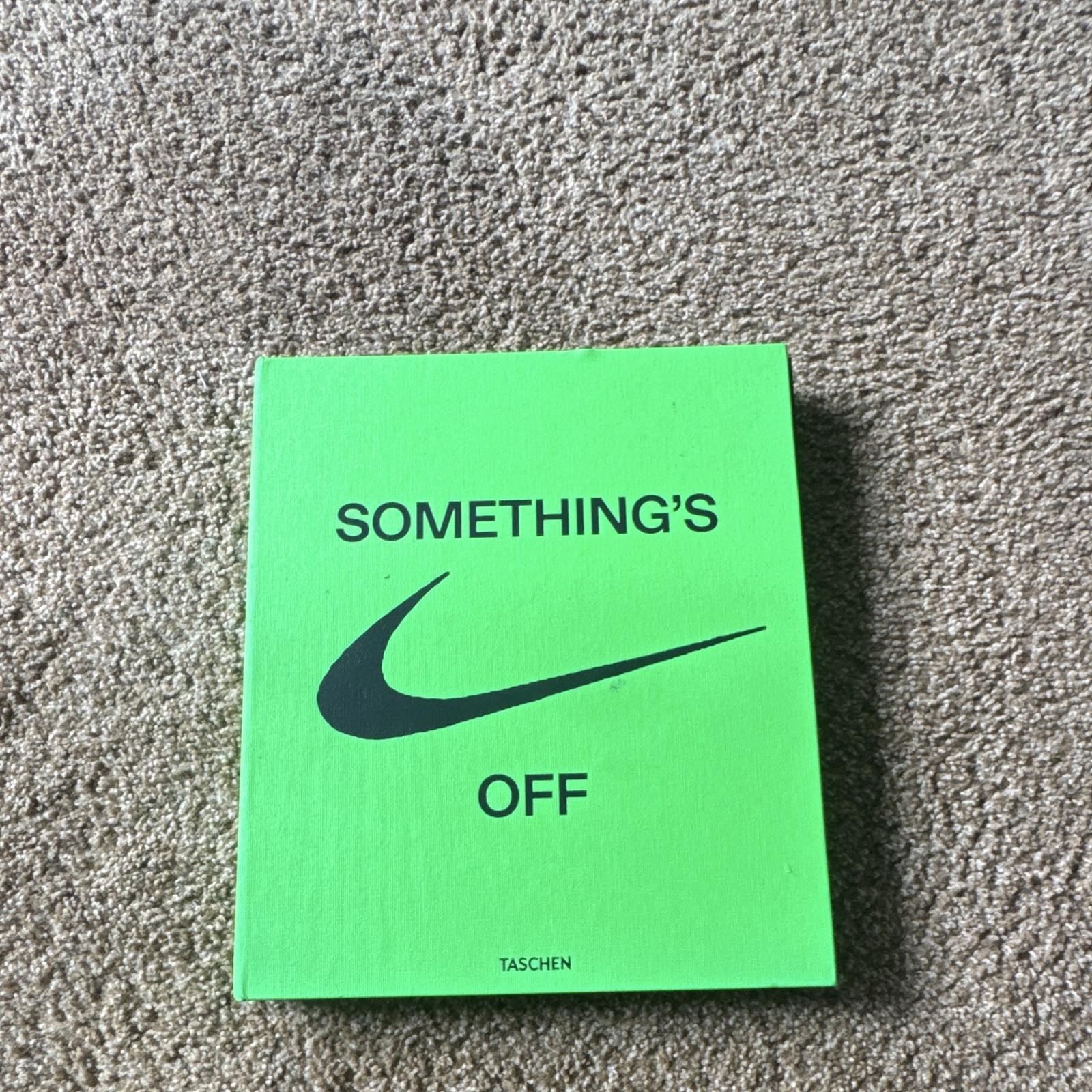 TASCHEN Virgil Abloh Nike ICONS Hardcover Illustrated Book 2020 English TASCHEN Virgil Abloh Nike ICONS Hardcover Illustrated Book 2020 English
