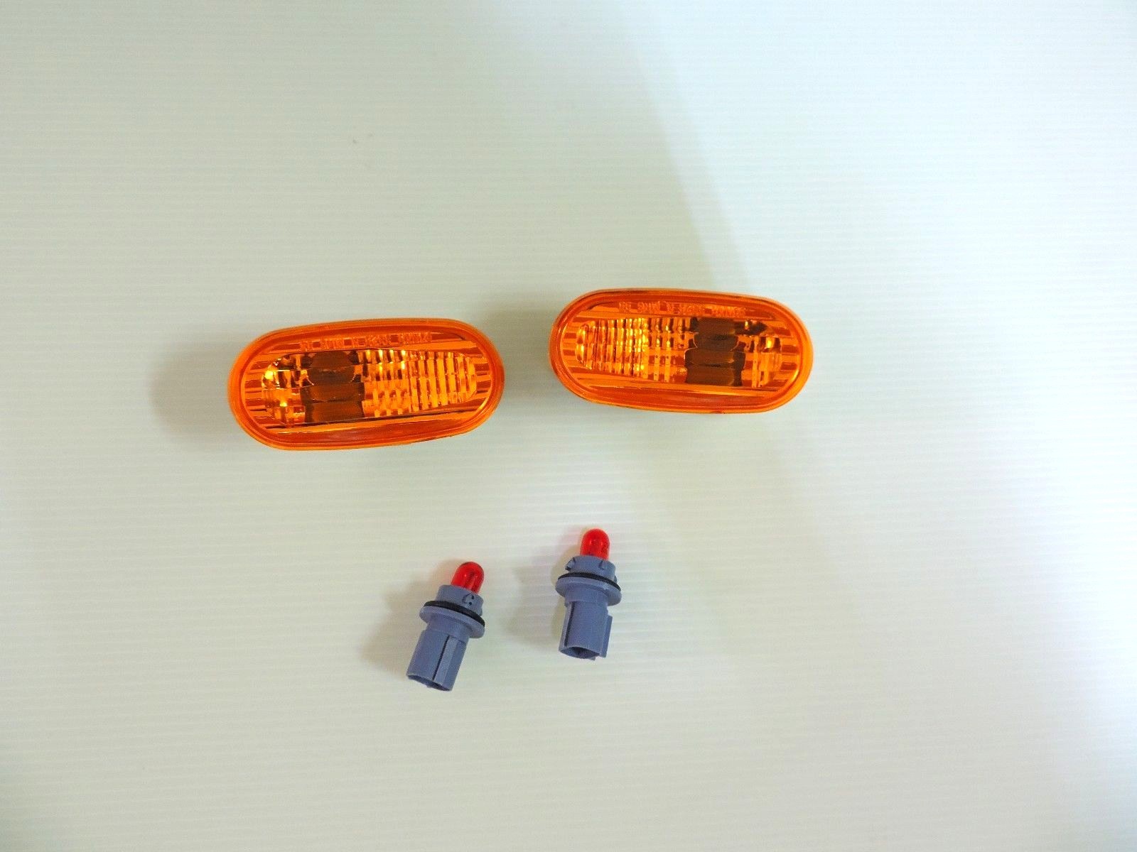 1992-2000 MITSUBISHI JDM LANCER Mirage AMBER SIDE MARKER LIGHTS FAST SHIP