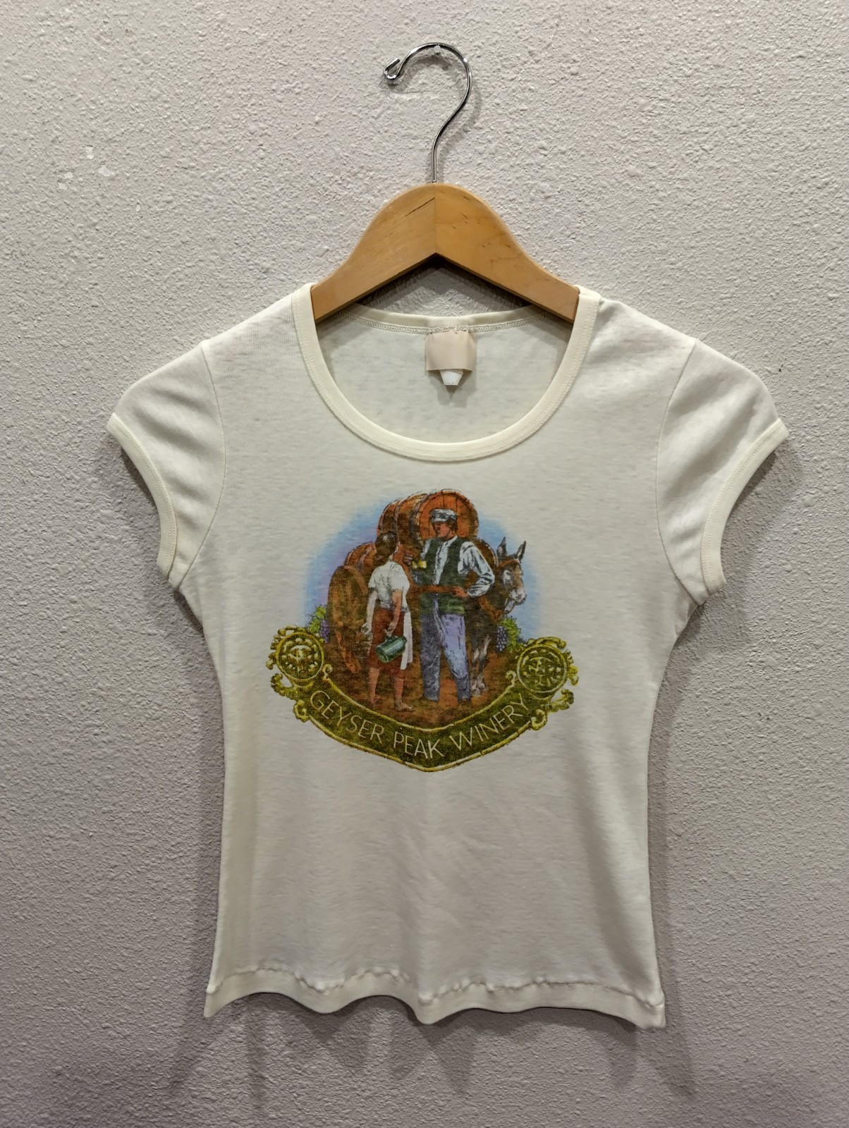 VTG 70s Geyser peak winery woman\'s tshirt soft Adult small VTG 70s Geyser peak winery woman\'s tshirt soft Adult small