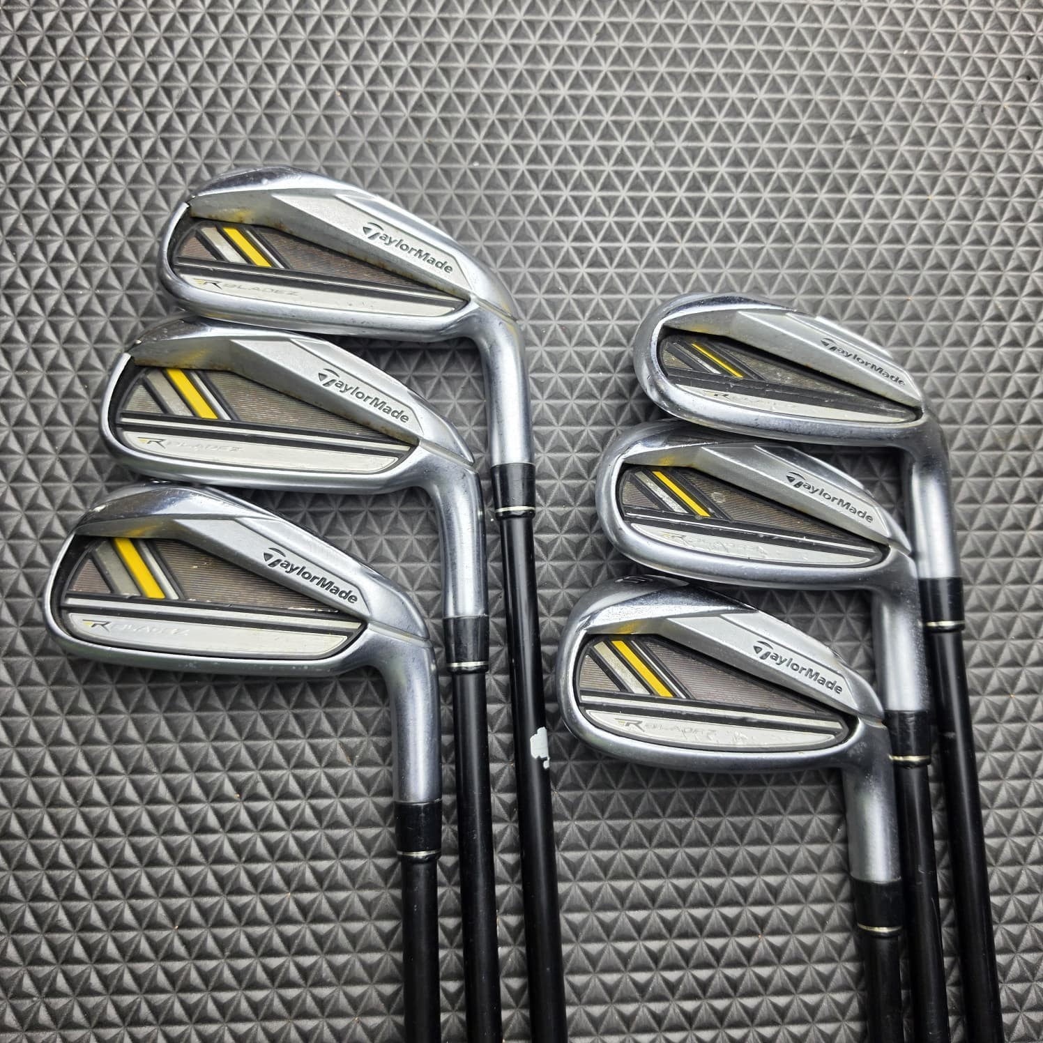TaylorMade RocketBladez Iron Set 4 5 7 8 9 PW RH R Flex 2013 Approx 39\'\'