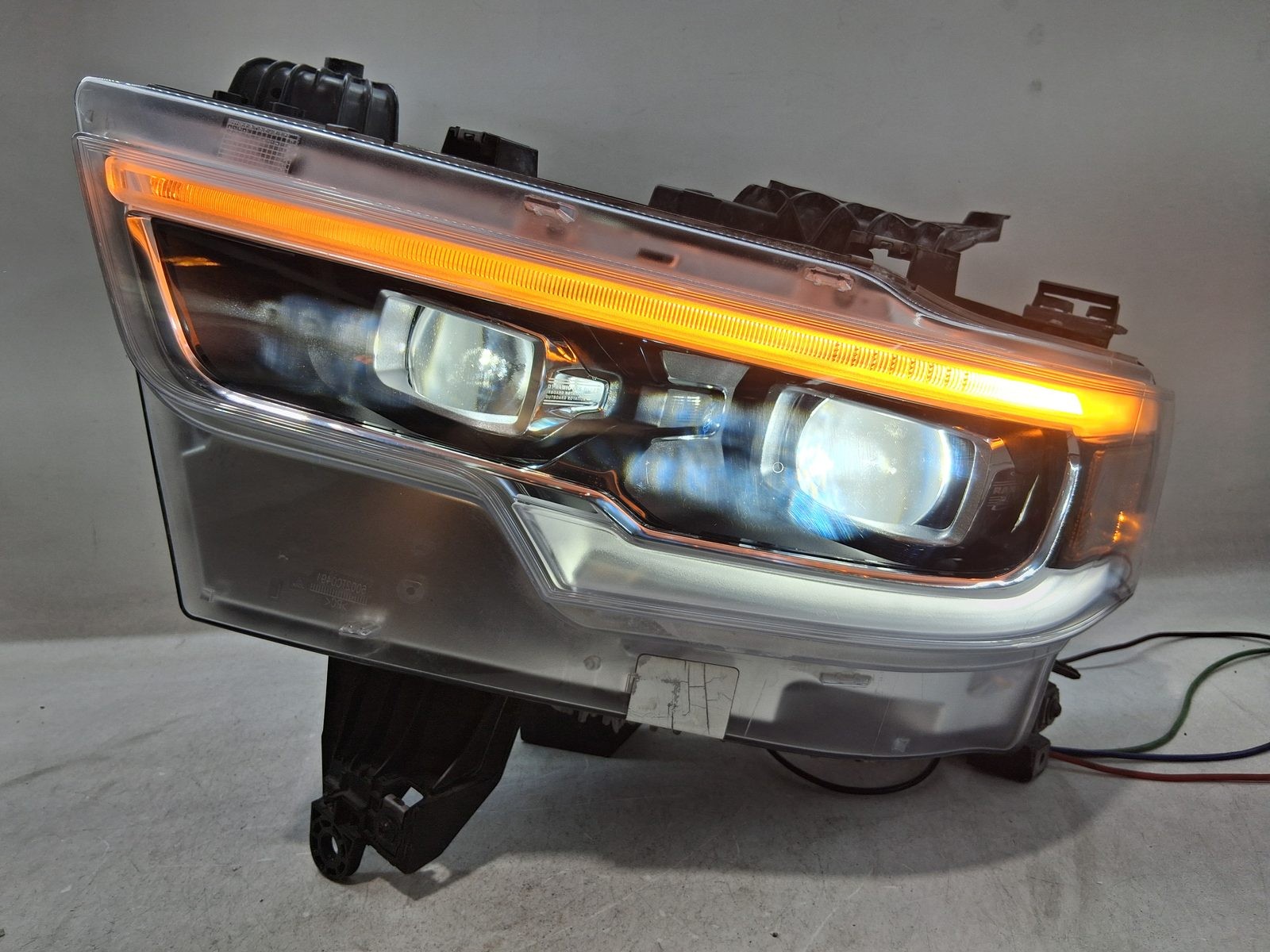2021 2024 DODGE RAM 1500 HEADLIGHT ASSEMBLY OEM LEFT DRIVER SIDE LED PROJECTOR