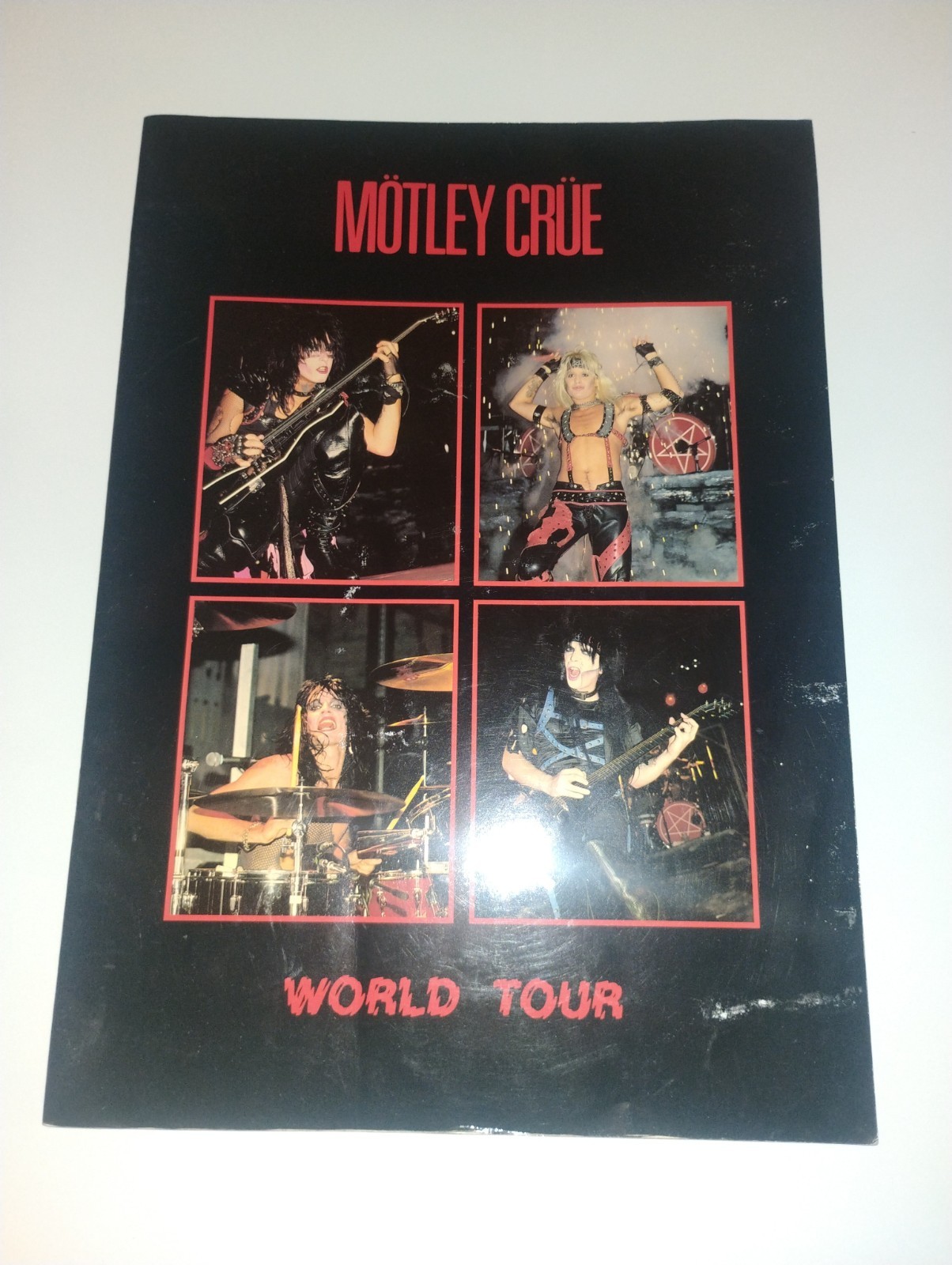 Motley Crue Shout At The Devil Vintage World Tour Program Book 1984 SATD