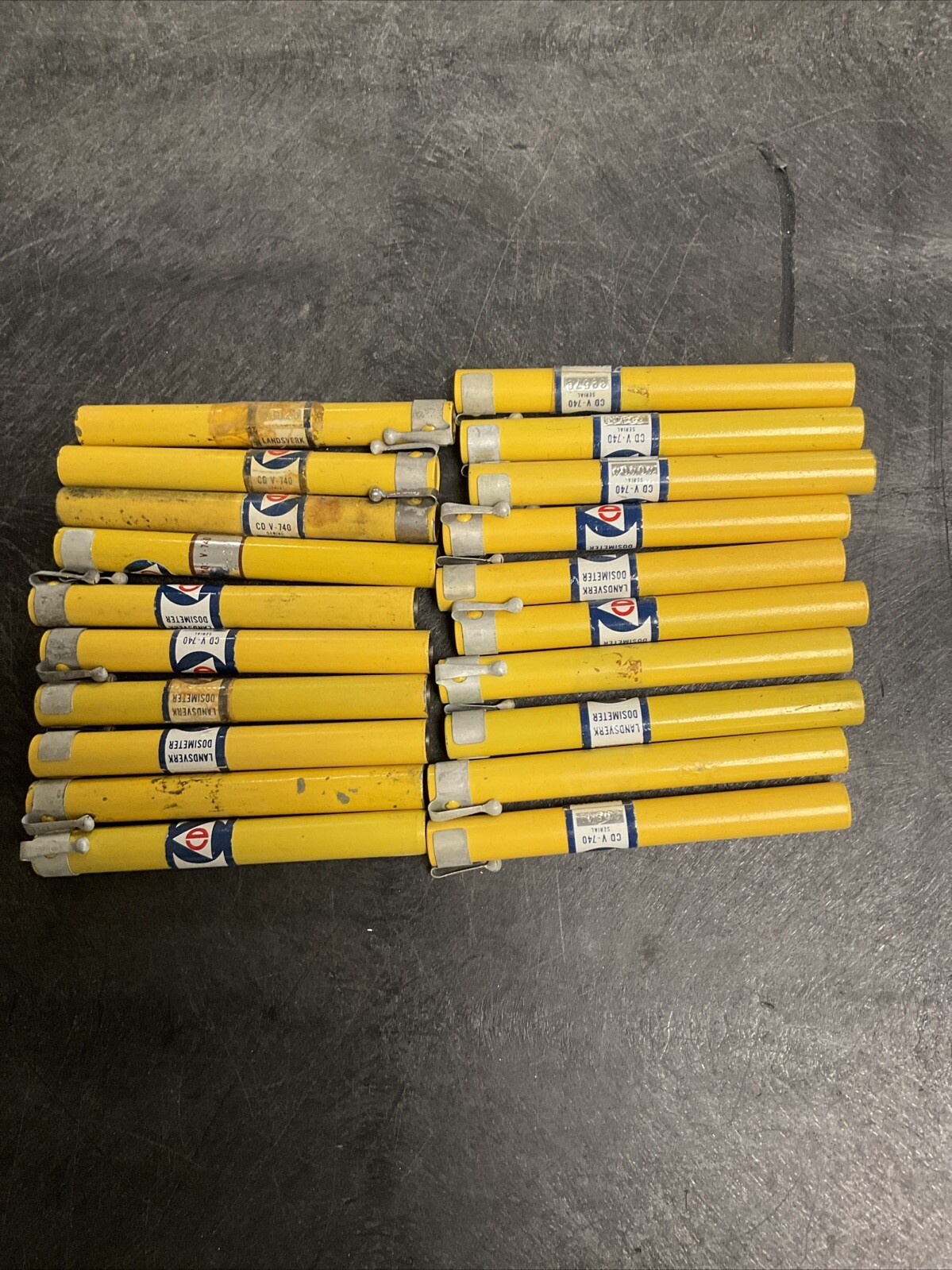 Lot of 20 Vintage Bendix Civil Defense Radiological Dosimeter CD V-740 Lot of 20 Vintage Bendix Civil Defense Radiological Dosimeter CD V-740