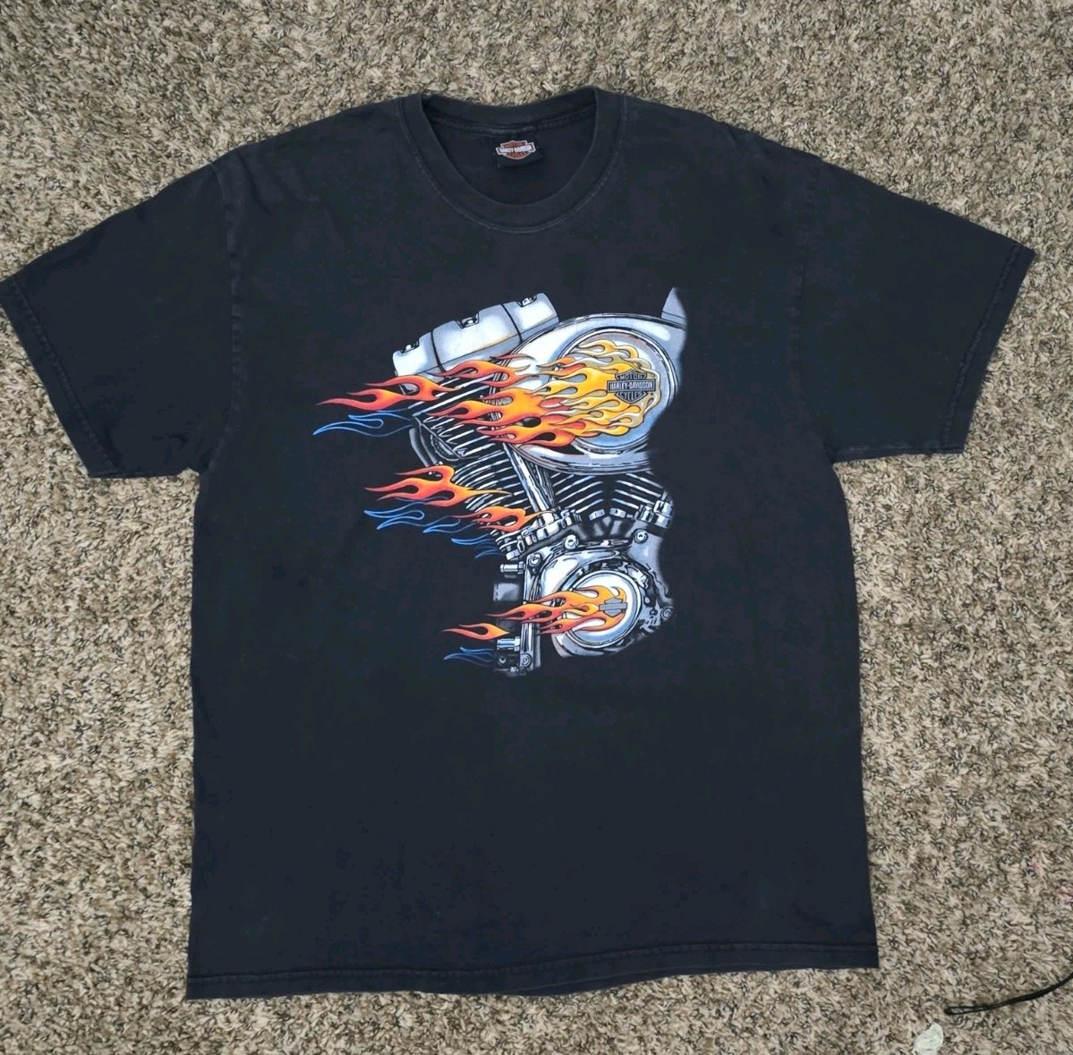 VINTAGE Harley Davidson HD Engine Chrome T-Shirt Size Large Flames Fire 3D VINTAGE Harley Davidson HD Engine Chrome T-Shirt Size Large Flames Fire 3D