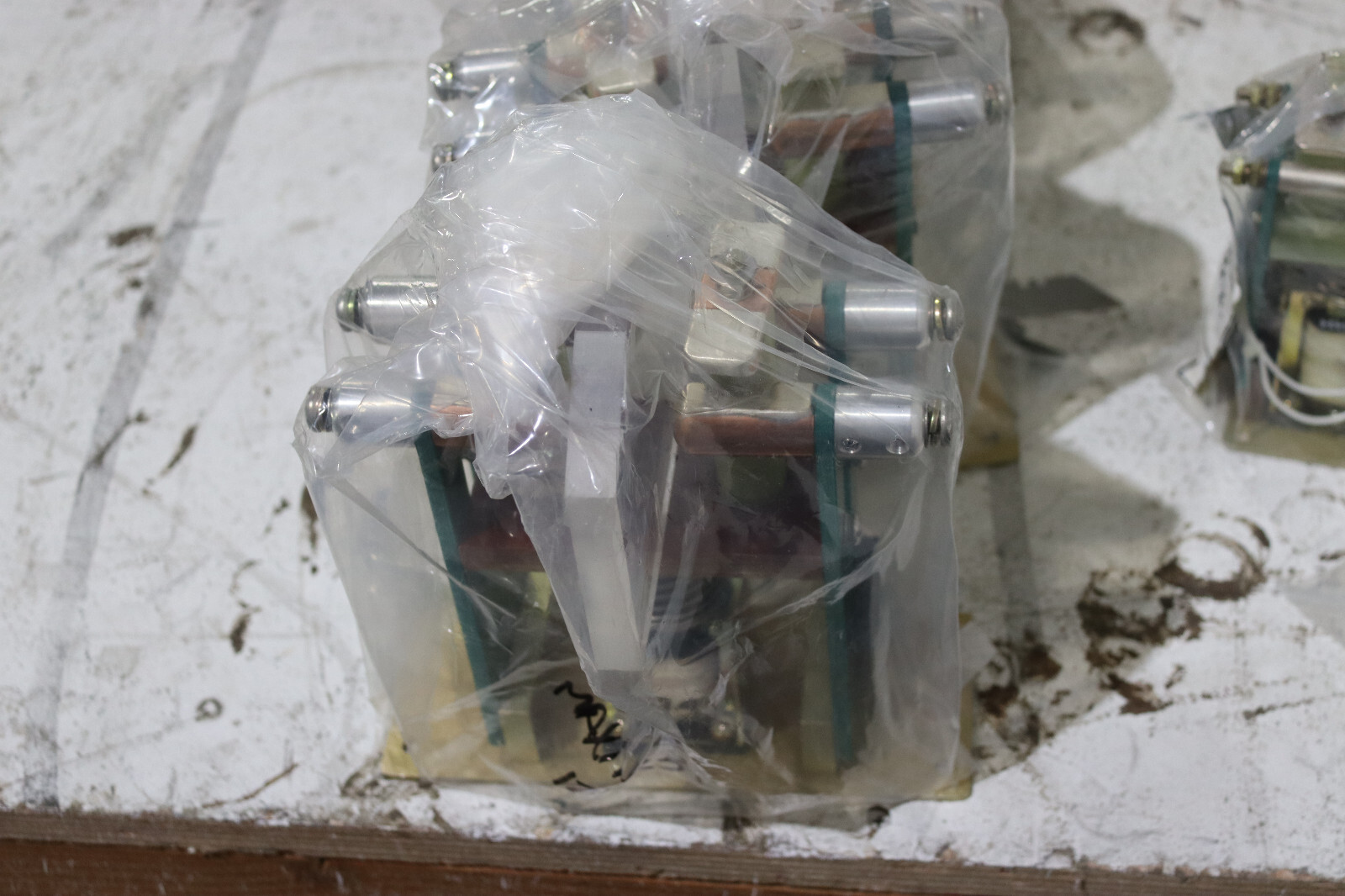 NEW Ross HV   Relay  E25-2PNU-25-0-84-CHABJ