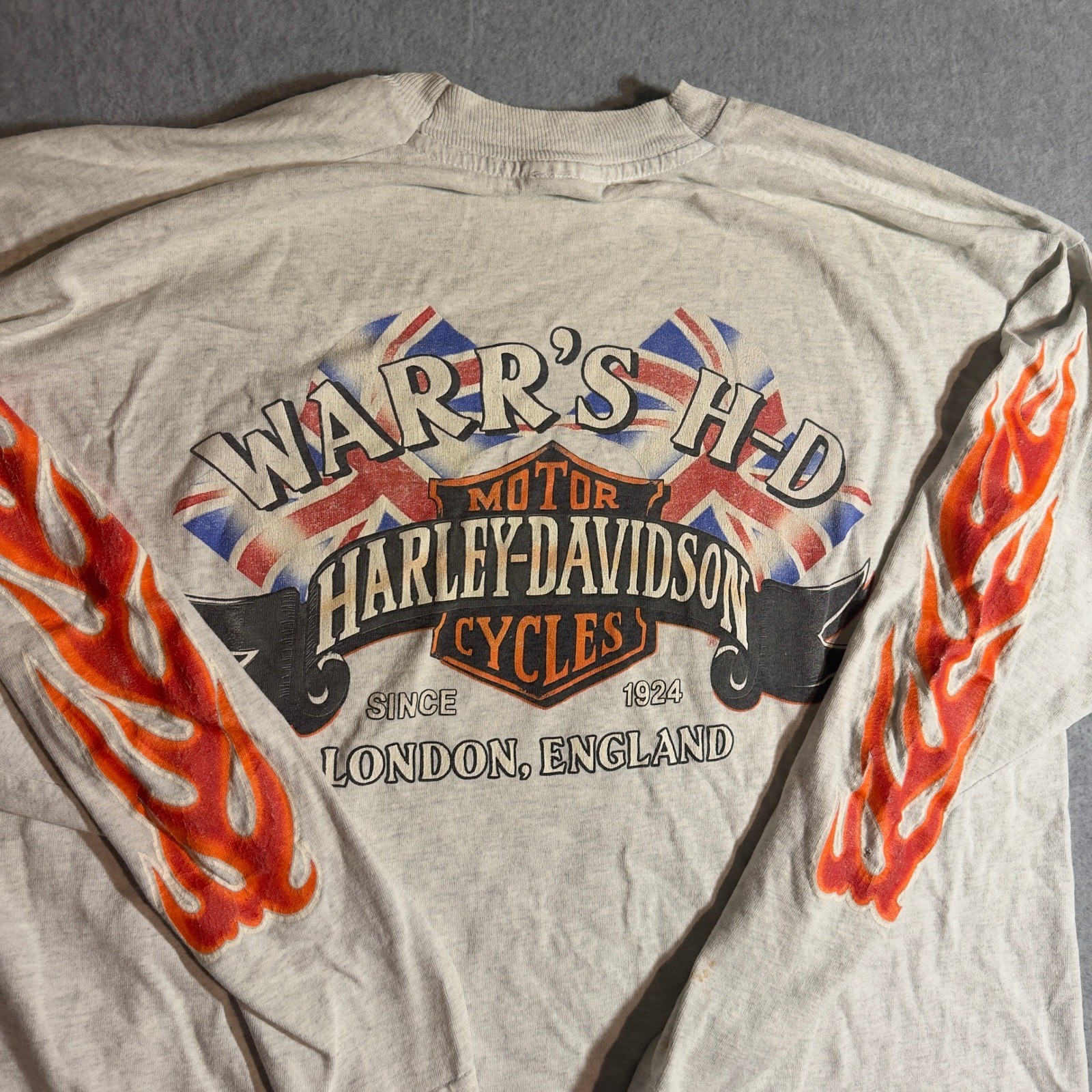 Vintage Harley Davidson Long Sleeve Flame Graphic T-Shirt Gray L London England Vintage Harley Davidson Long Sleeve Flame Graphic T-Shirt Gray L London England