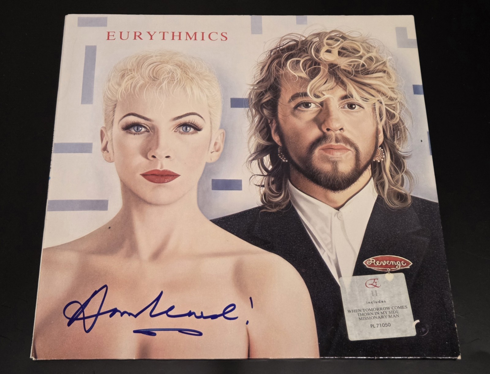 EURYTHMICS ANNIE LENNOX signed autographed \
