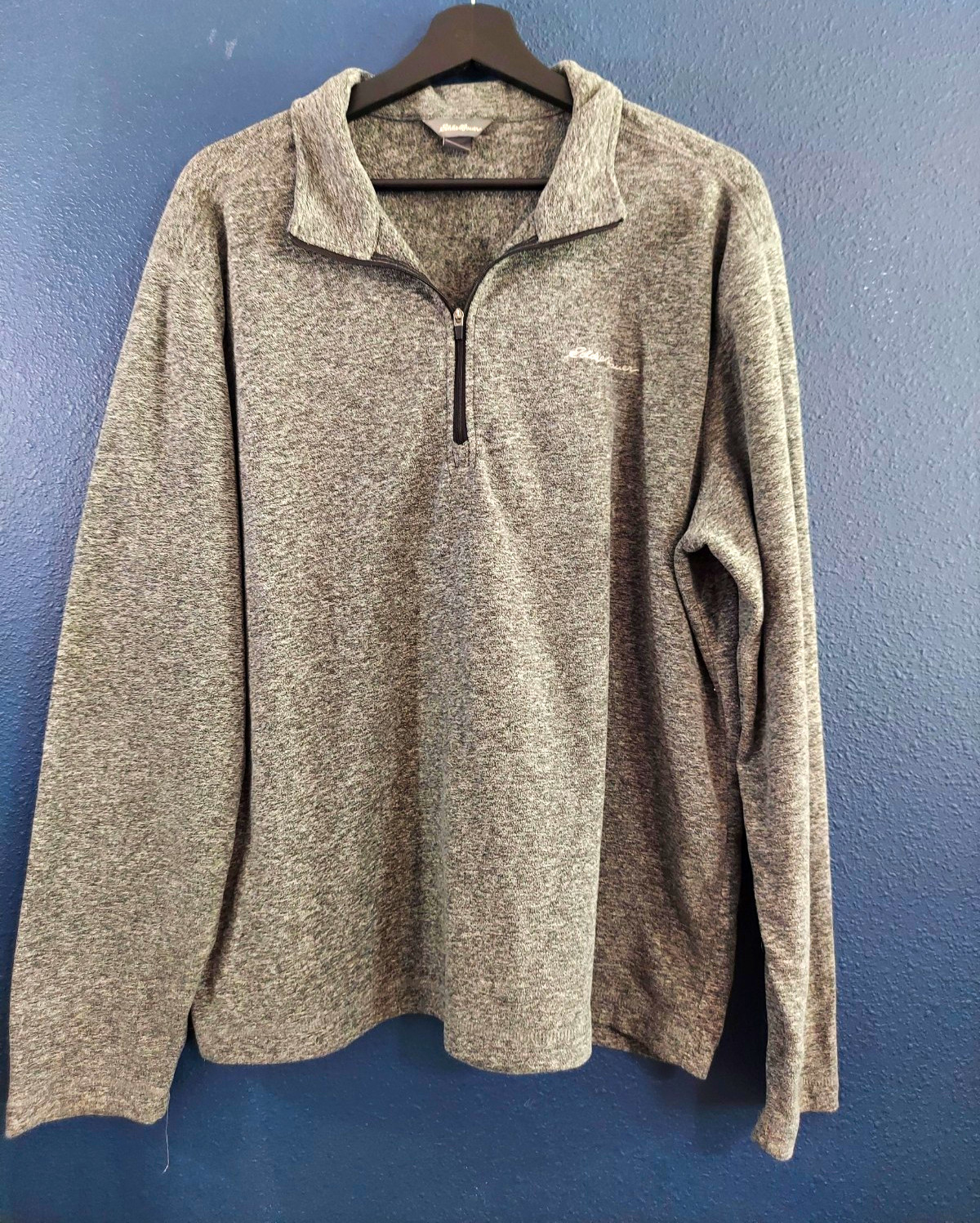 Eddie Bauer Men\'s Gray Fleece 1/4 Zip Mock Neck Logo Sweatshirt, Size L Eddie Bauer Men\'s Gray Fleece 1/4 Zip Mock Neck Logo Sweatshirt, Size L