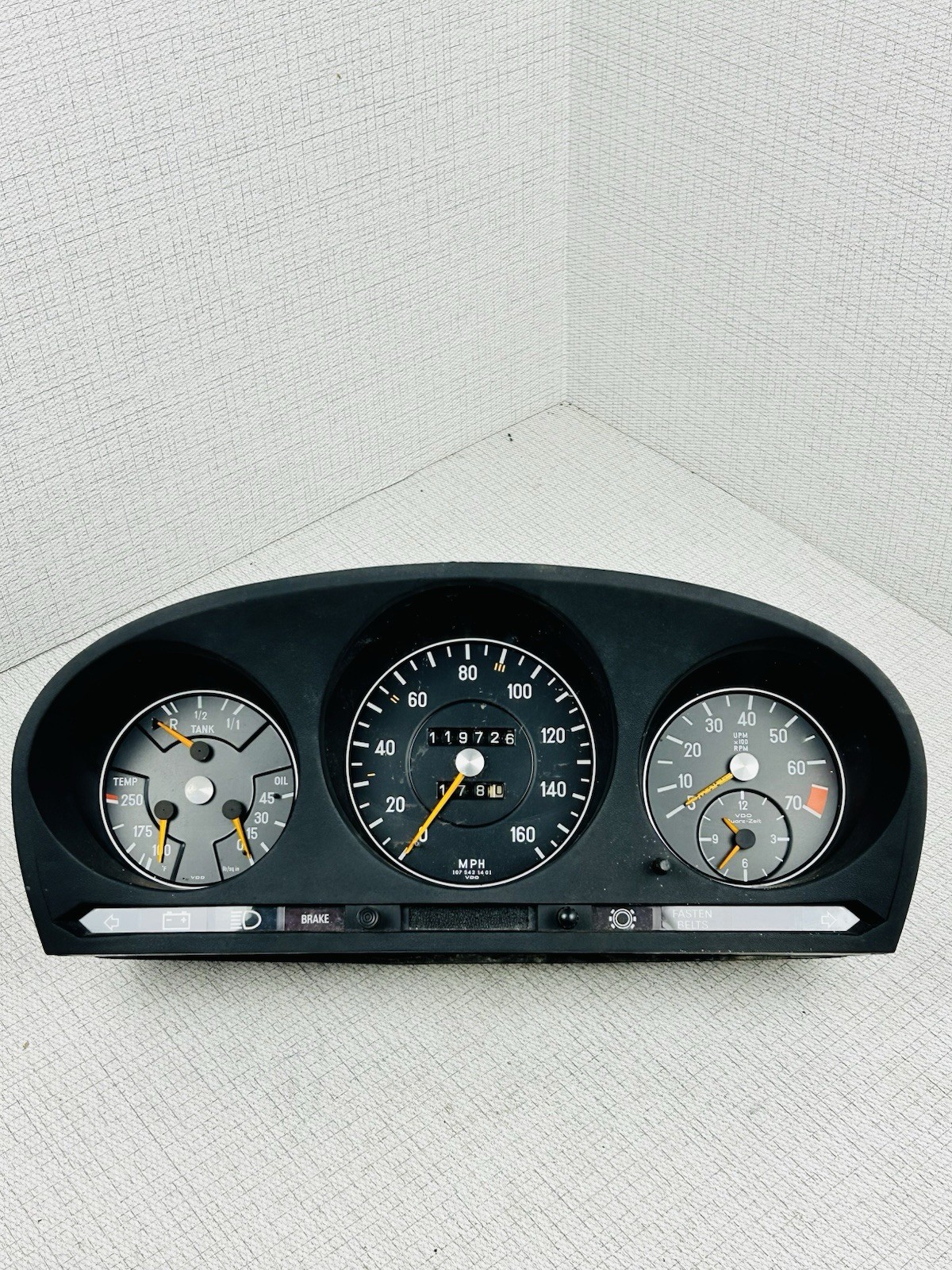 1972-1989 MERCEDES R107 W116 280S 450SEL DASH INSTRUMENT GAUGE CLUSTER OEM 119K 1972-1989 MERCEDES R107 W116 280S 450SEL DASH INSTRUMENT GAUGE CLUSTER OEM 119K
