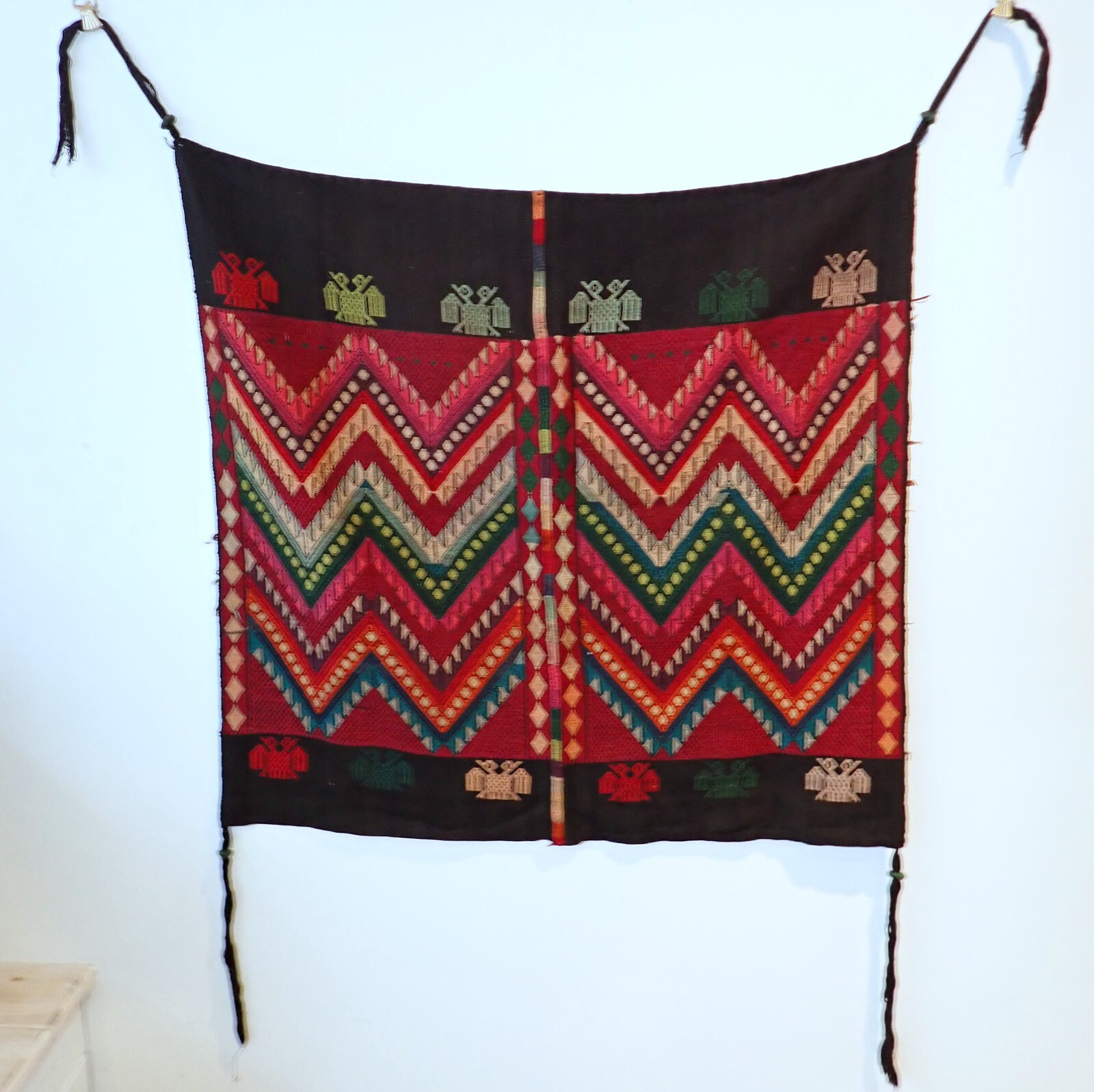 Maya Headcloth su't K'iche'  Chichicastenango mid 20th C Woven cotton Vintage