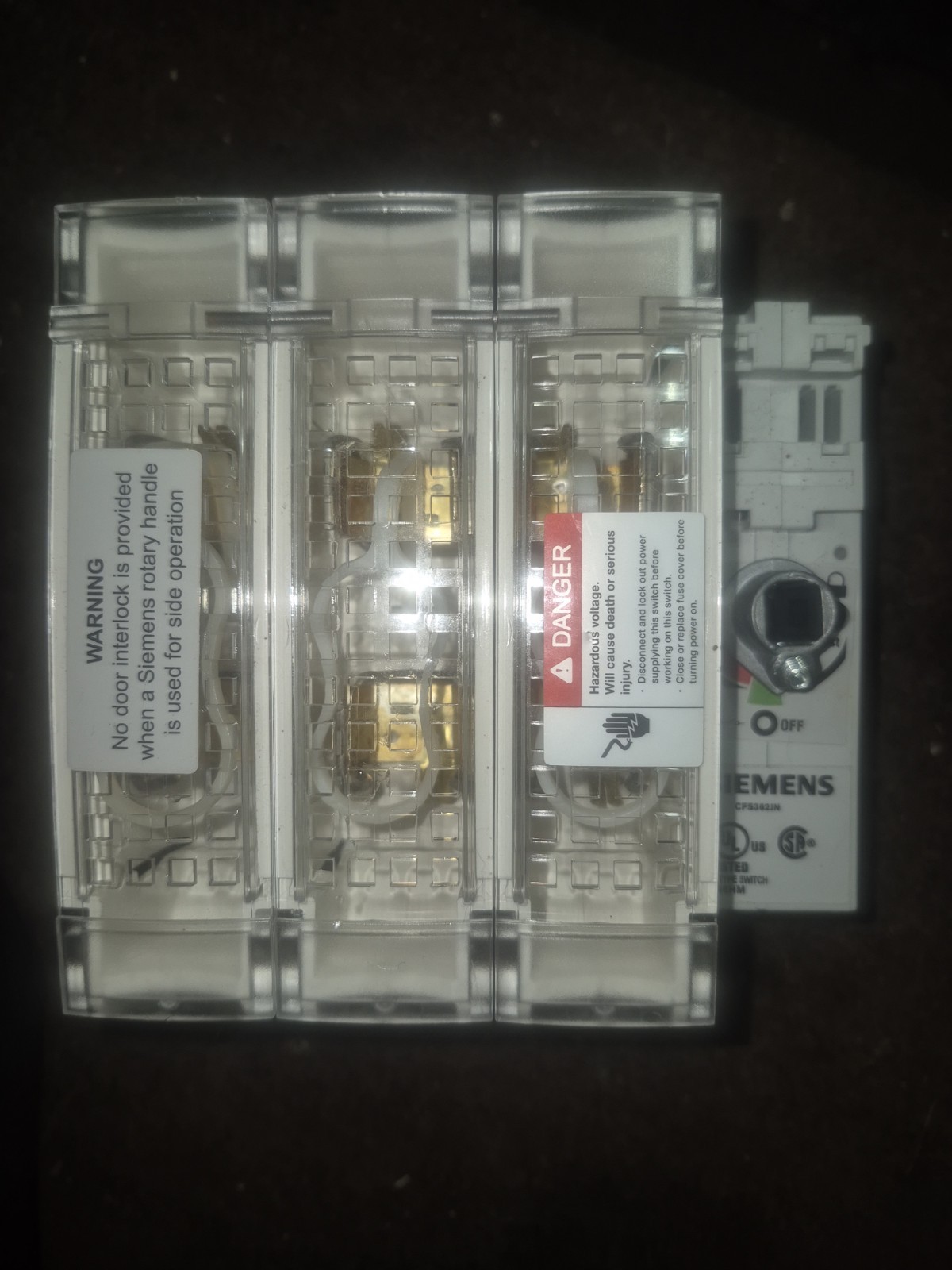 Title:NEW Siemens Fusible Disconnect Lot: (1) 200A CFS364JN, (1) 60A CFS362JN1 Title:NEW Siemens Fusible Disconnect Lot: (1) 200A CFS364JN, (1) 60A CFS362JN1