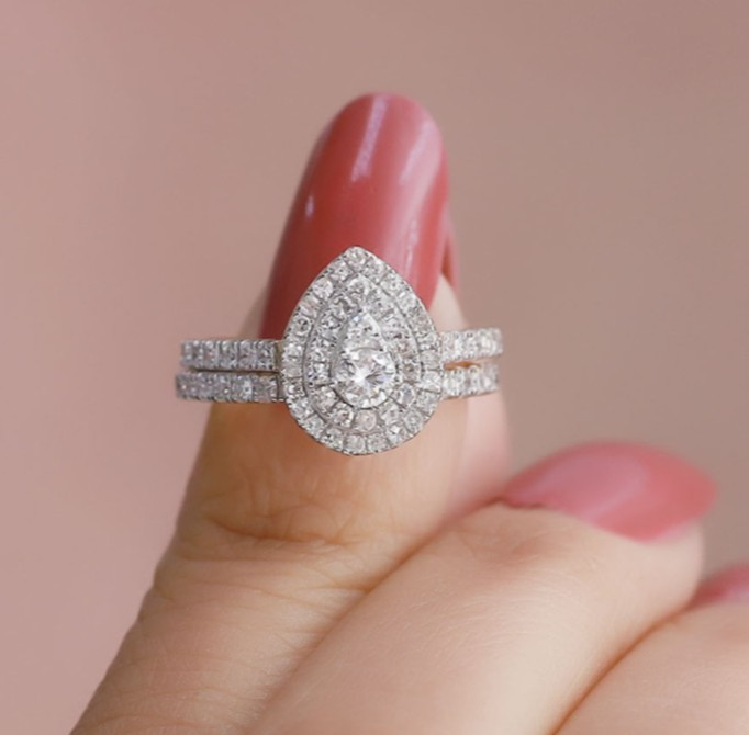 1.00 Ct Pear Shaped Diamond Halo Bridal Wedding Engagement Ring Set Lab Grown