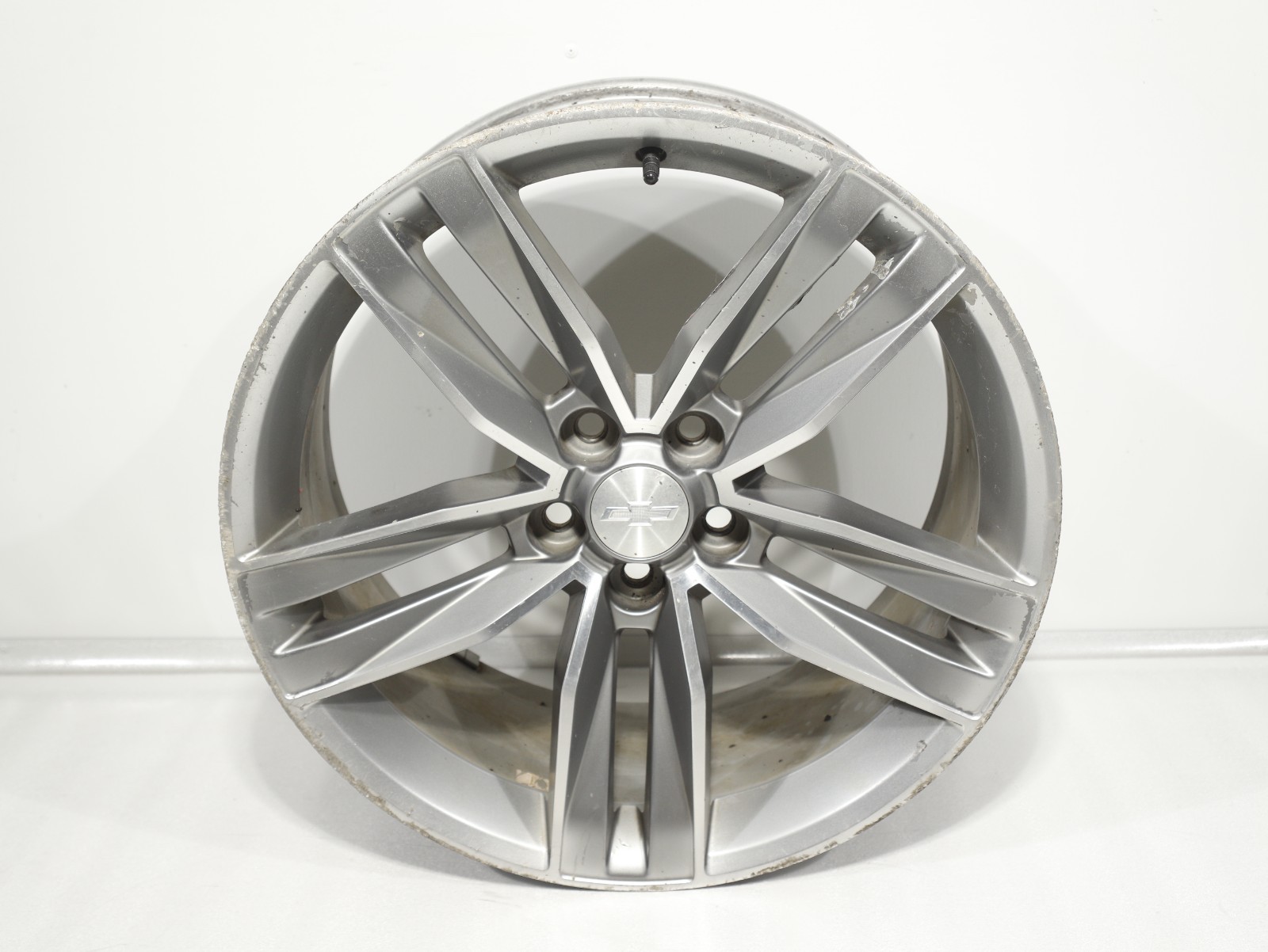 2016-2022 Chevy Camaro LT 20 Inch 20x8.5J IS25 Factory Wheel Rim OEM 23434342 2016-2022 Chevy Camaro LT 20 Inch 20x8.5J IS25 Factory Wheel Rim OEM 23434342