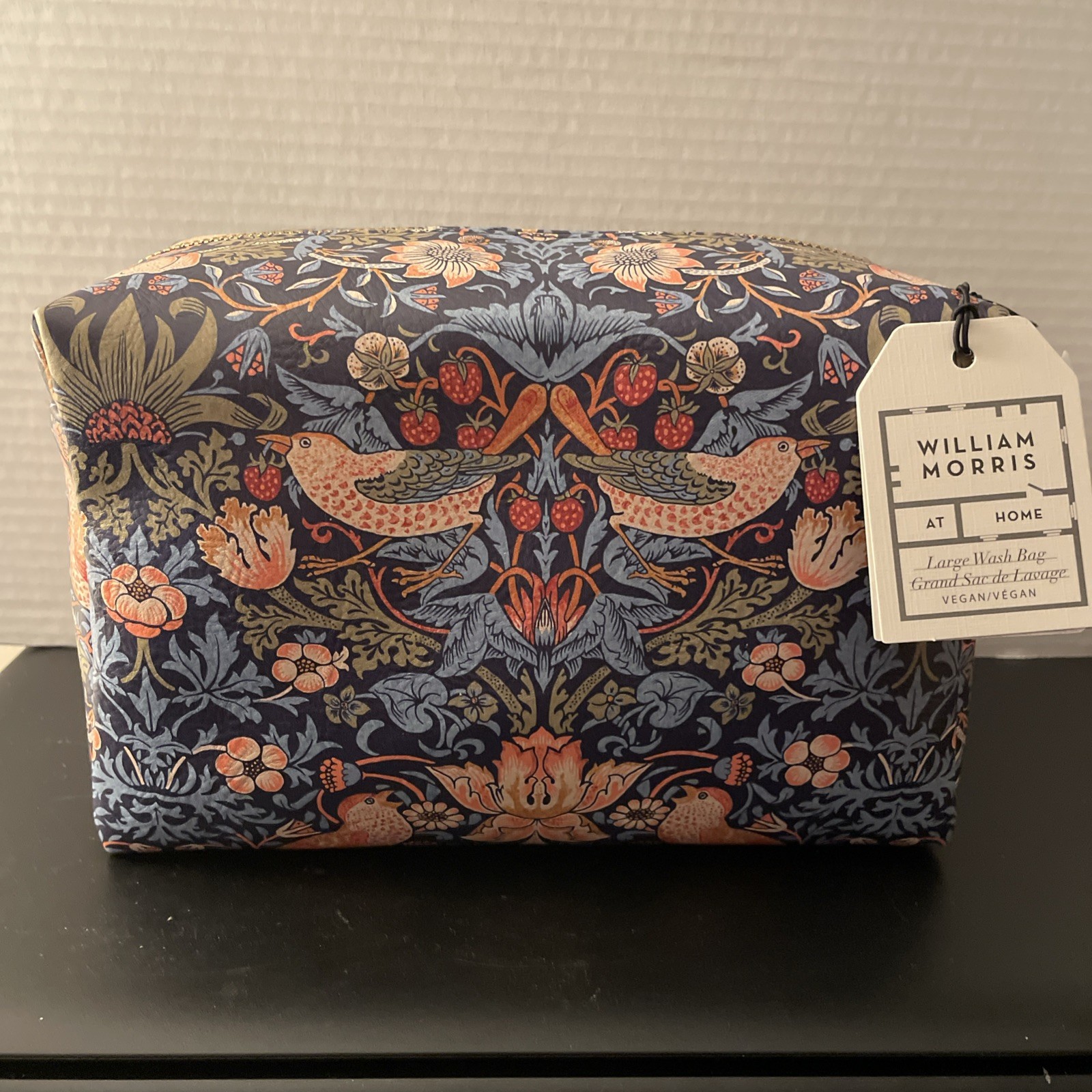 William Morris Cosmetic- Blue Strawberry Thief- 9 X 5 NEW William Morris Cosmetic- Blue Strawberry Thief- 9 X 5 NEW