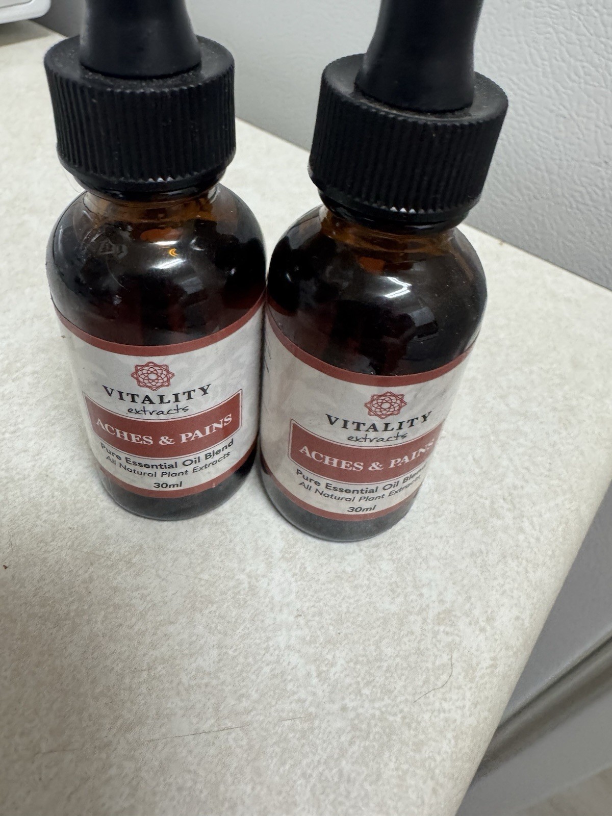 Vitality Extracts Aches & Pains 2 Pack 30ml Each Pure Essential Oil Blend NEW