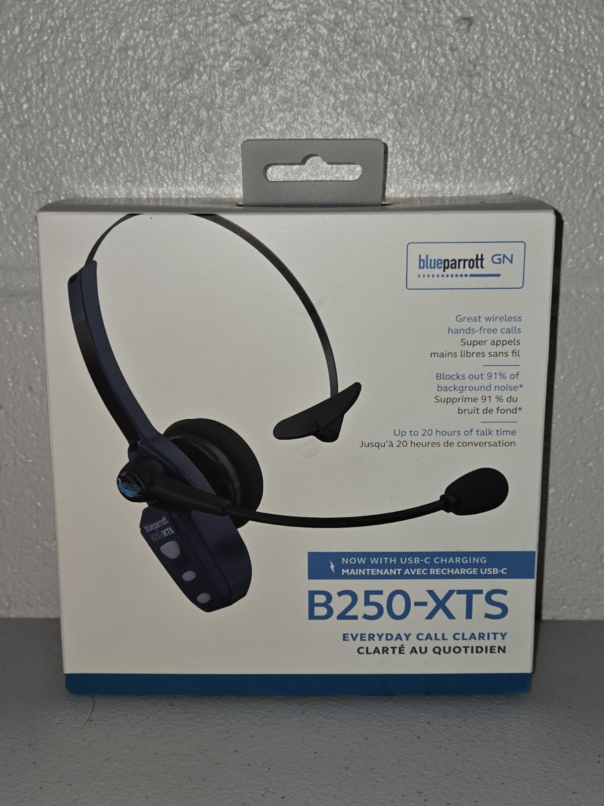 New & Sealed BlueParrott B250-XTS Bluetooth Trucker Headset Noise Canceling Mic New & Sealed BlueParrott B250-XTS Bluetooth Trucker Headset Noise Canceling Mic