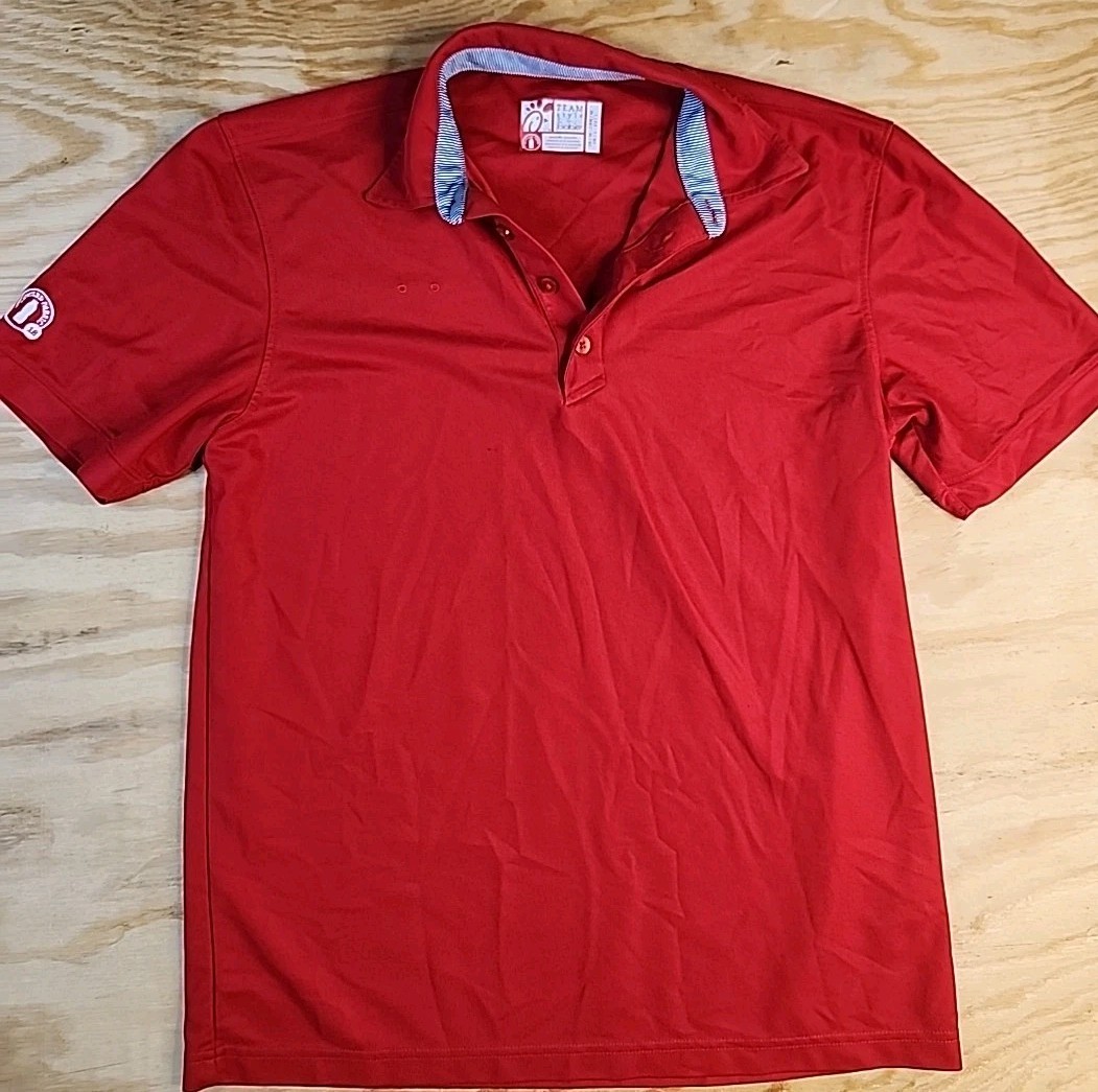 Chic-Fil-A Logo Red Lightweight Polo Shirt Mens Medium Chic-Fil-A Logo Red Lightweight Polo Shirt Mens Medium