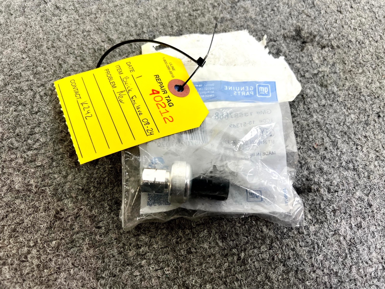 08-24 BUICK ENCLAVE HVAC AIR CONDITIONING REFRIGERANT PRESSURE SENSOR OEM