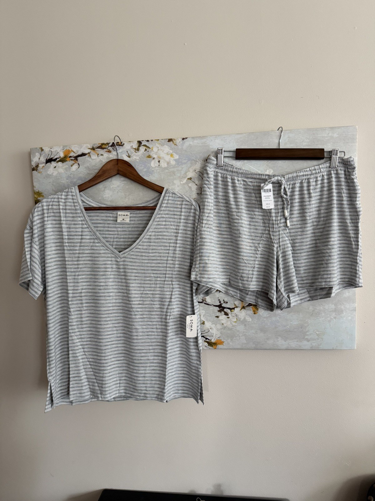 NWT Soma Cool Nights PJs Size M Short Sleeve Short Set Destin Stripe Gray Ivory NWT Soma Cool Nights PJs Size M Short Sleeve Short Set Destin Stripe Gray Ivory