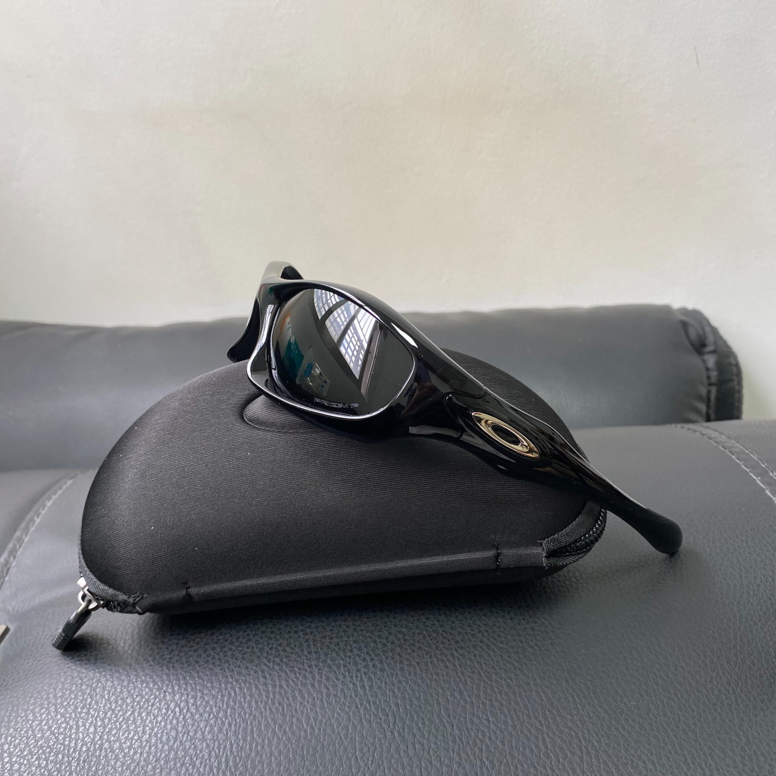 Oakley Monster Dog 00s Prizm Sunglasses Glossy Black Frame Black Lens Vintage Oakley Monster Dog 00s Prizm Sunglasses Glossy Black Frame Black Lens Vintage