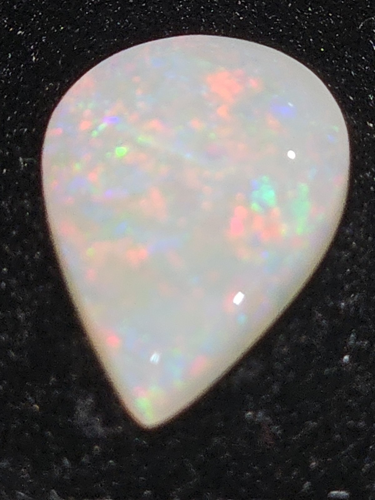 price reduced, Beautiful 3.3ct natural Coober Pedy Opal