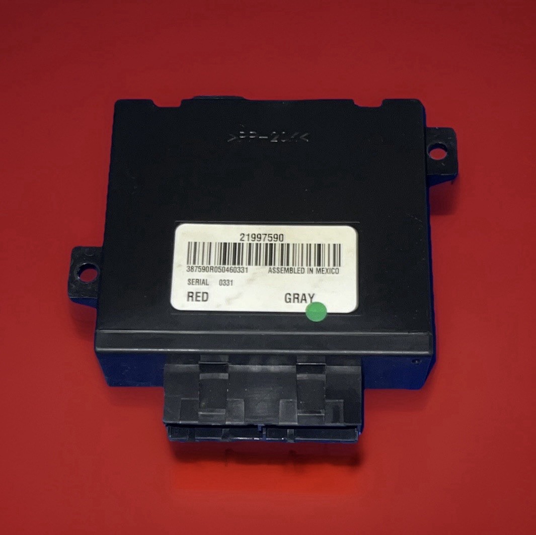 21997590 TAHOE ESCALADE YUKON SUBURBAN 2005-2006 REAR A/C HVAC CONTROL MODULE 21997590 TAHOE ESCALADE YUKON SUBURBAN 2005-2006 REAR A/C HVAC CONTROL MODULE