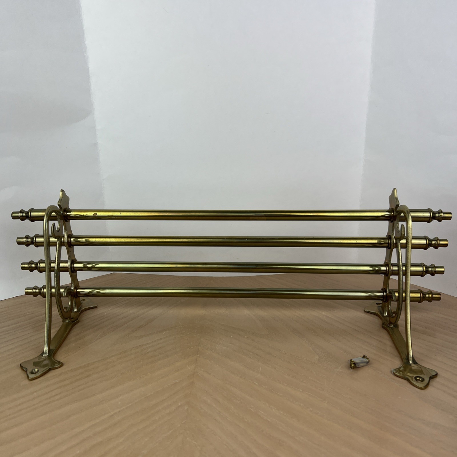 Antique/Vintage Brass Rail Road Train Hat Luggage Rack Shelf 19” Pullman Antique/Vintage Brass Rail Road Train Hat Luggage Rack Shelf 19” Pullman