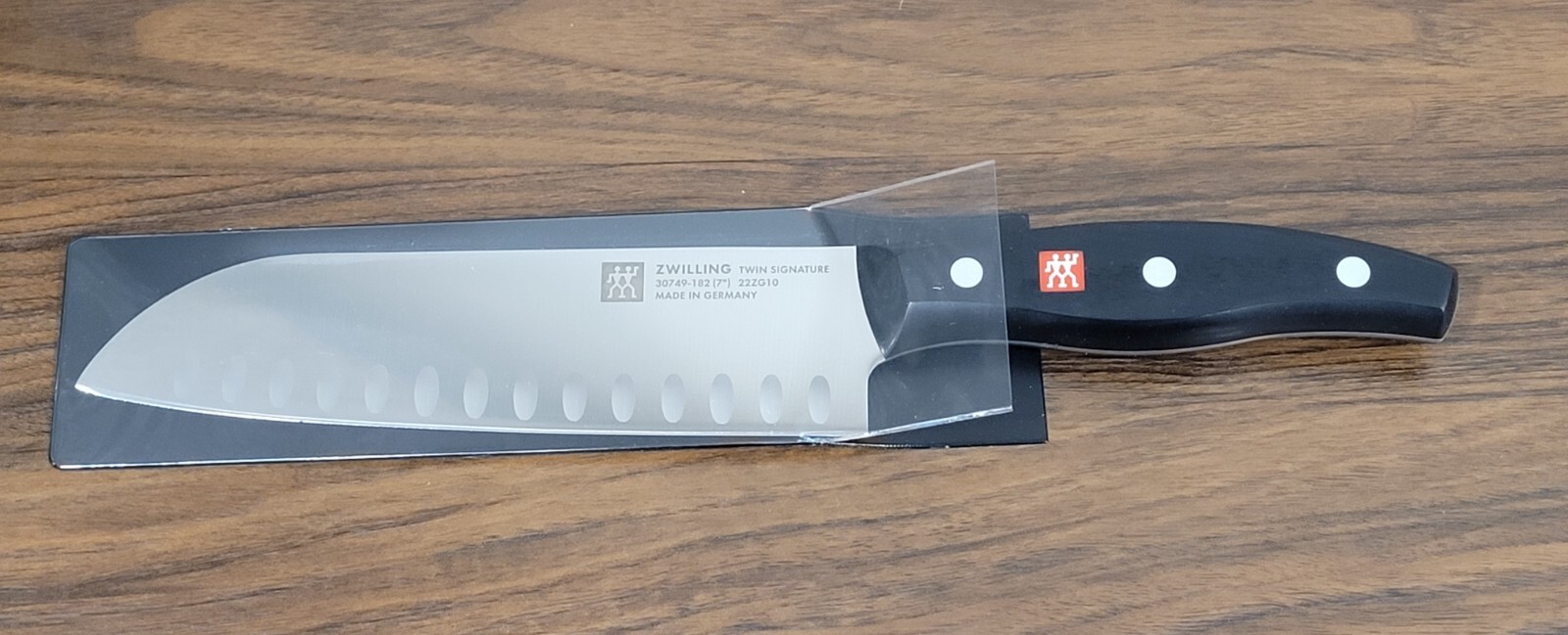 NEW ZWILLING TWIN Signature 7-inch SANTOKU Knife (30749-182) Made in GERMANY