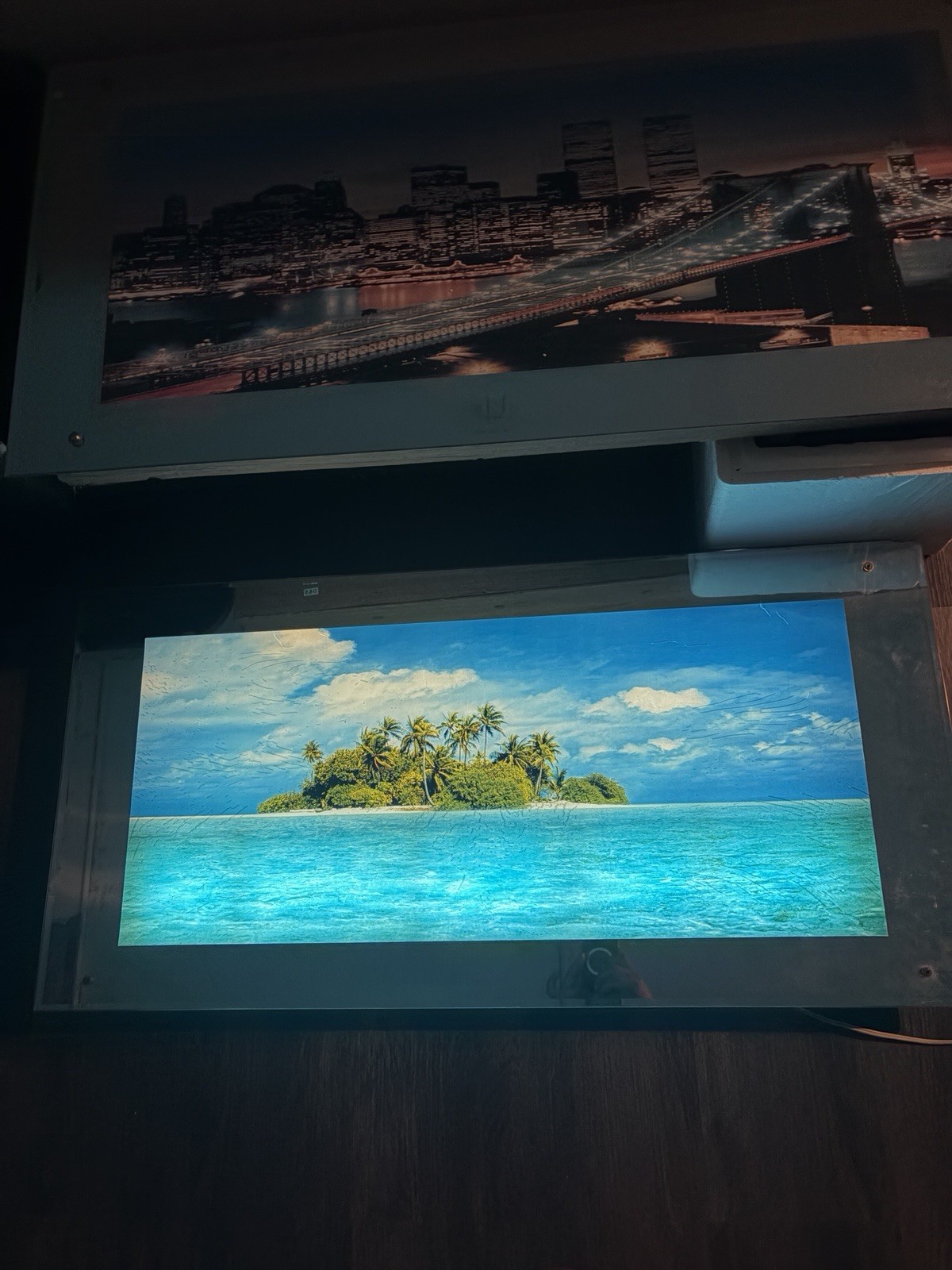 Multicolor Cityscape and Tropical Island Horizontal Print for Any Room Multicolor Cityscape and Tropical Island Horizontal Print for Any Room
