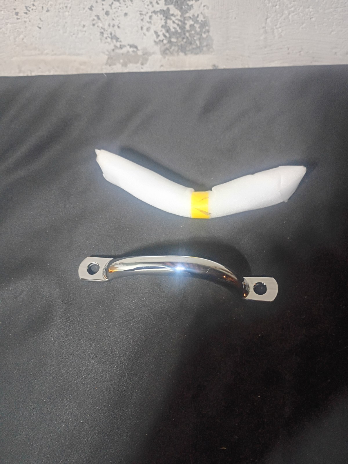 KAWASAKI H1 500 69-72/KZ440/KZ400 FRAME GRIP LIFT HANDLE NOS KAWASAKI H1 500 69-72/KZ440/KZ400 FRAME GRIP LIFT HANDLE NOS