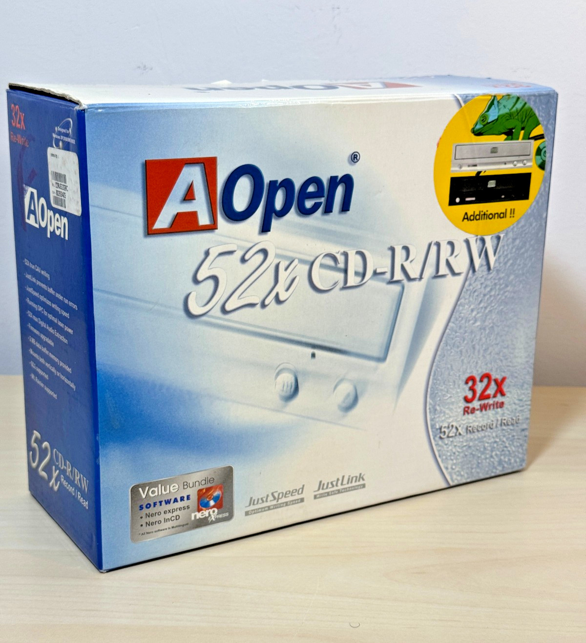 AOpen CD-R/ RW - 5.25\'\' PATA IDE - DRIVE/CD-RW 52x - CD BURNER - New in Box AOpen CD-R/ RW - 5.25\'\' PATA IDE - DRIVE/CD-RW 52x - CD BURNER - New in Box