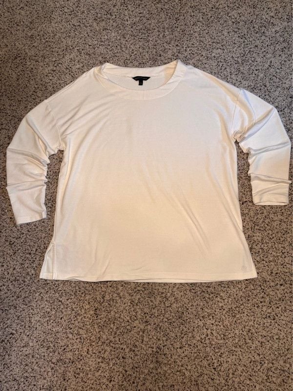 Vintage Retro Indie Casual Banana Republic Cream Off White Oversized Crewneck Vintage Retro Indie Casual Banana Republic Cream Off White Oversized Crewneck
